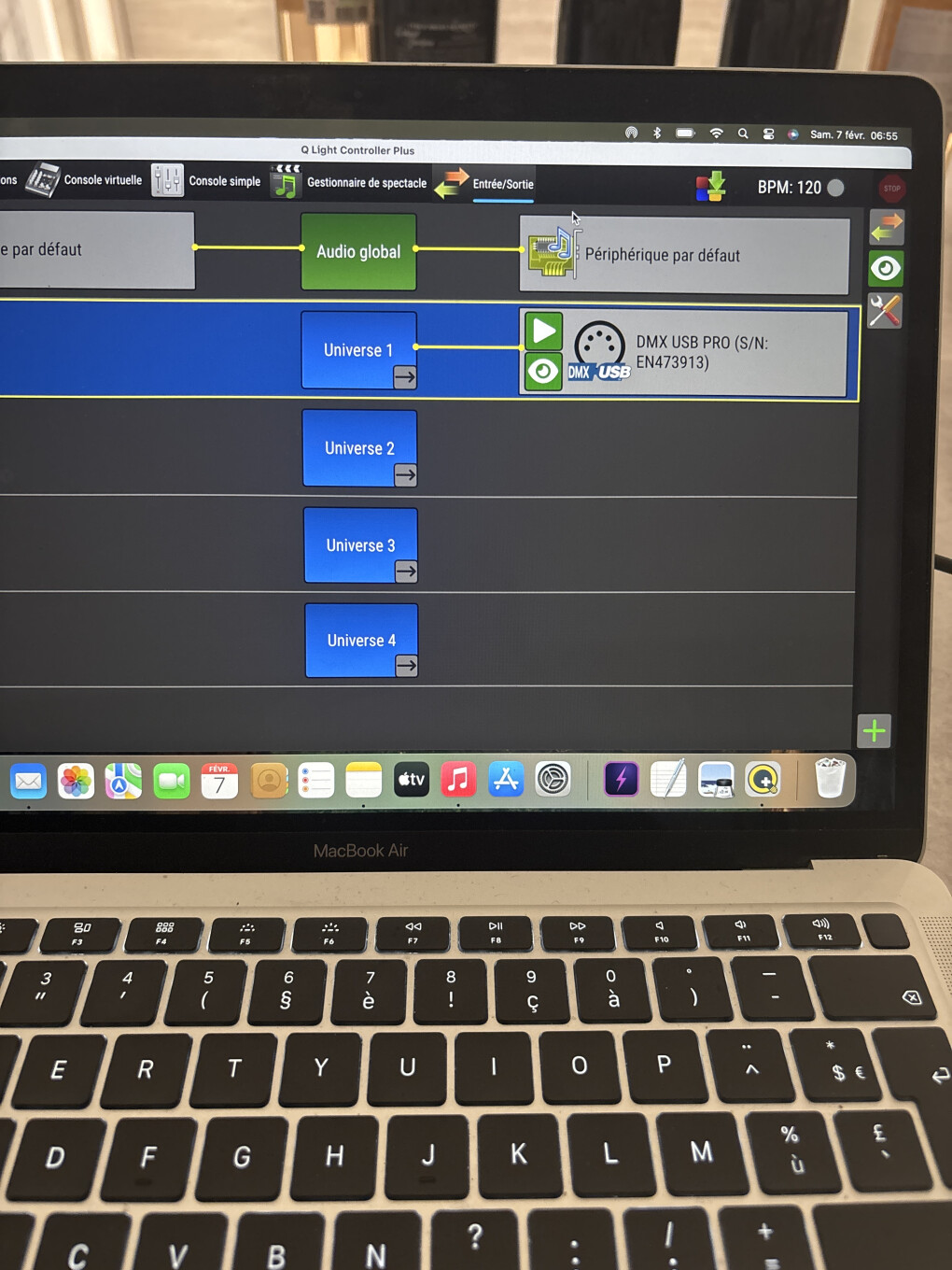 6743224.jpg 6743224.jpg