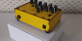 L.E.P. Lumanoise v4 Chord + Drone Synthétiseur photosensitif (neuf en boîte)