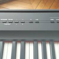 vends piano numérique yamaha P-125