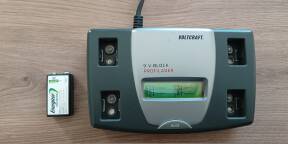 Chargeur 4 piles 9V NiMH et NiCd Voltcraft