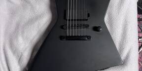 VENDS LTD GUITARE 7 CORDES BARITONE EX-7