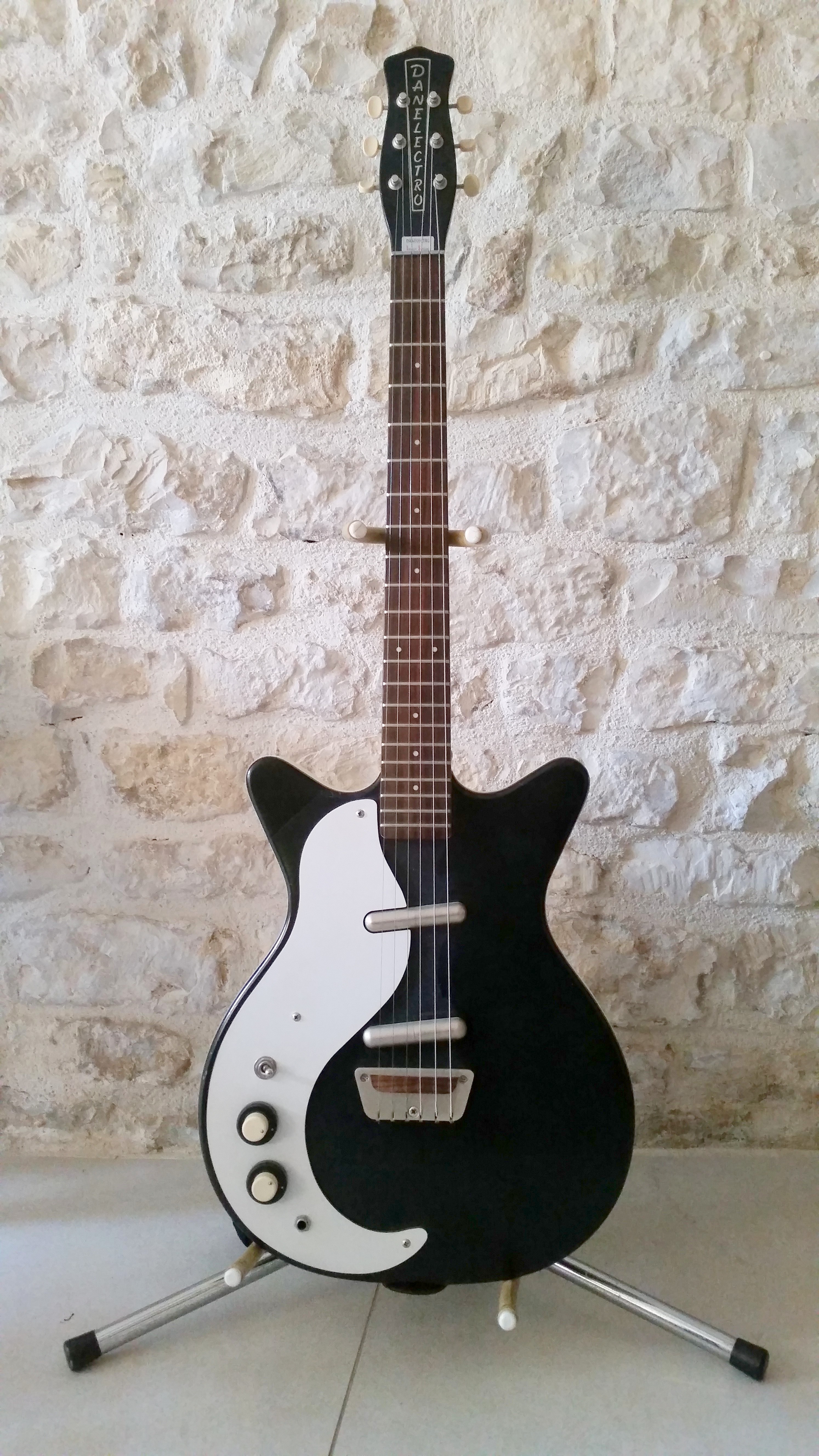 Guitare électrique  DANELECTRO 59-DC  Gaucher