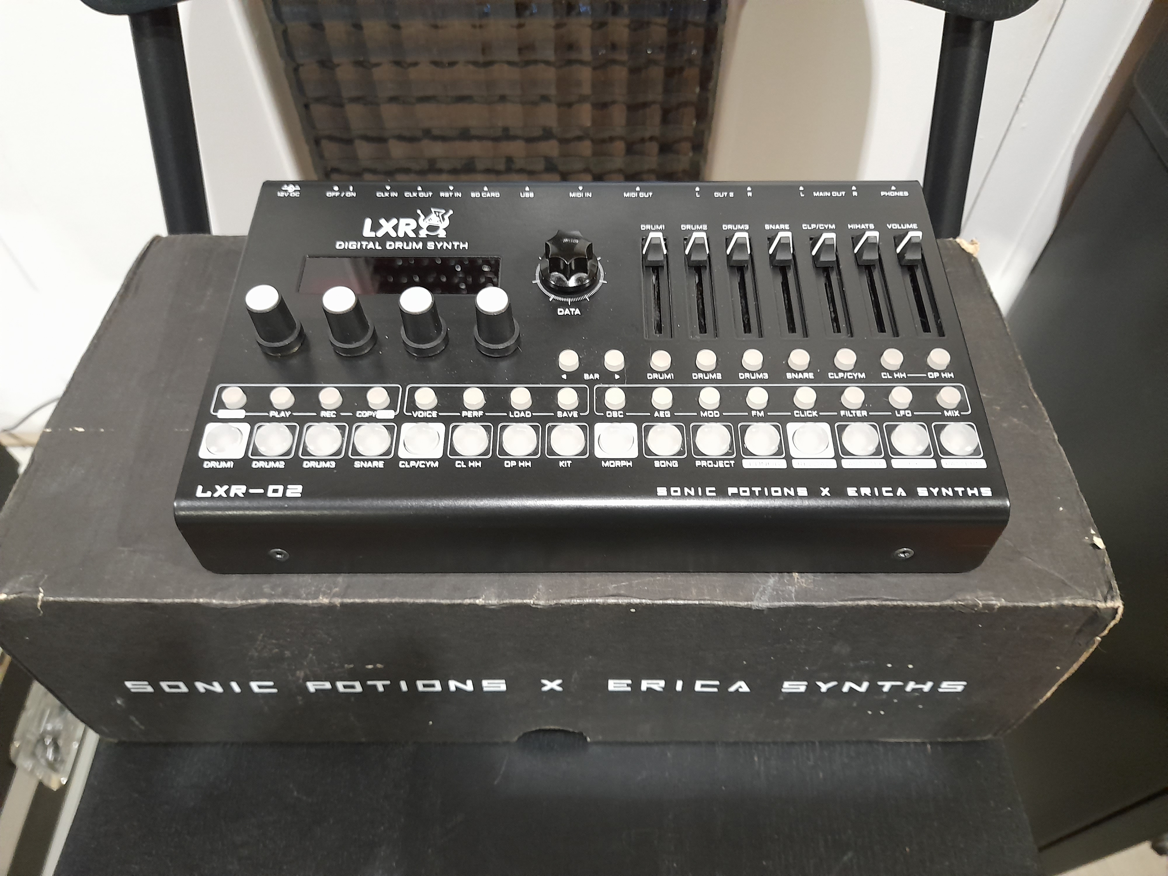 lxr 02 avec kit de son supplémentaire another machine