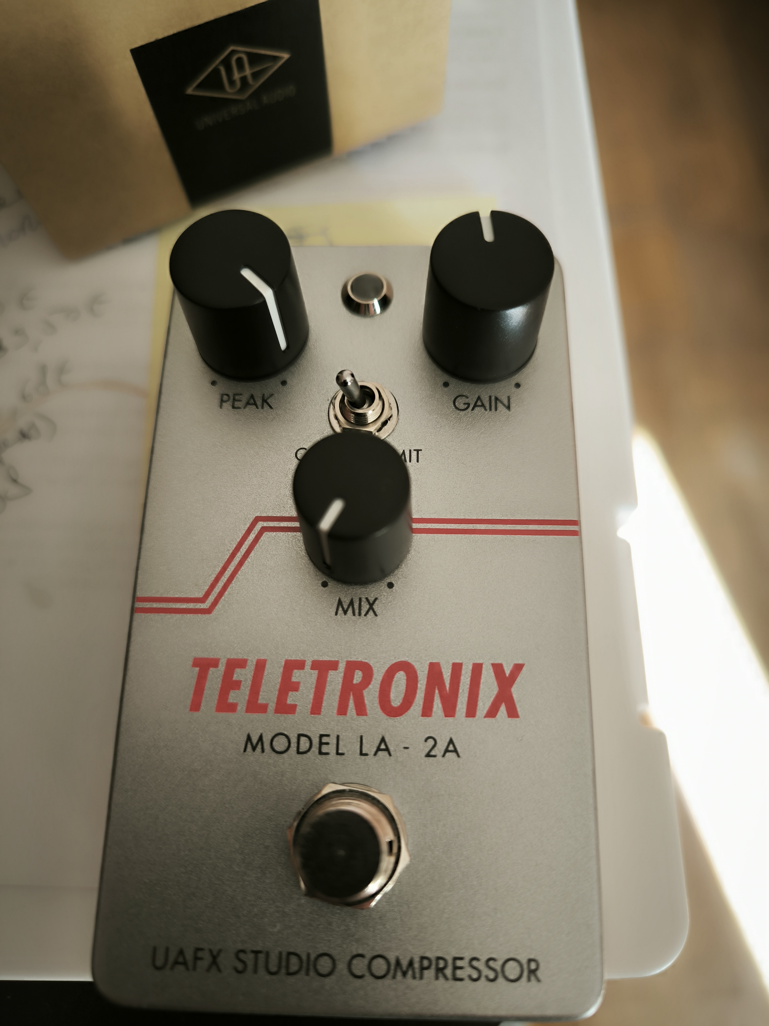 Vends UAFX La-2A neuve