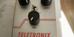 Vends UAFX La-2A neuve