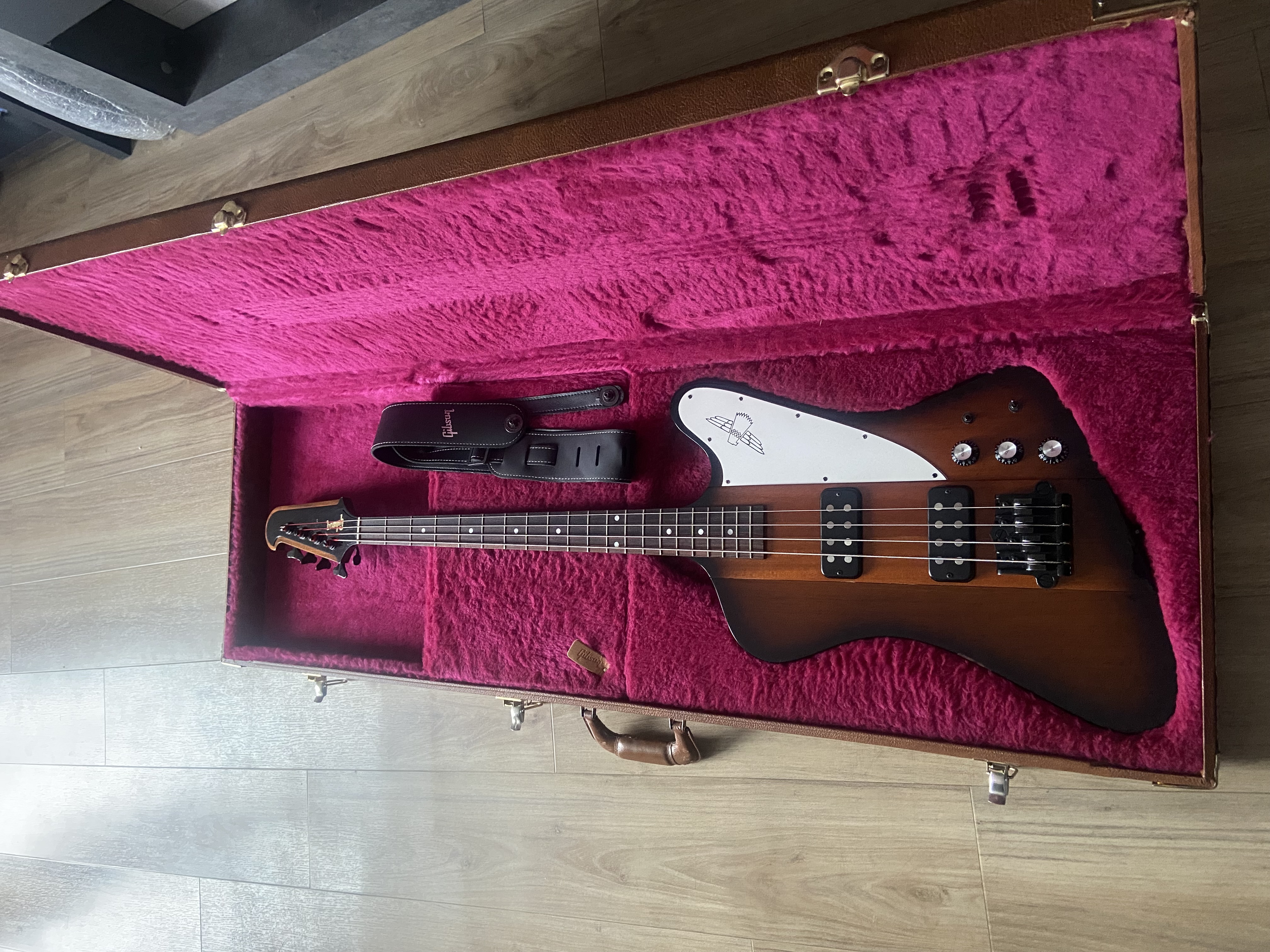 Vends Gibson Thunderbird 2015