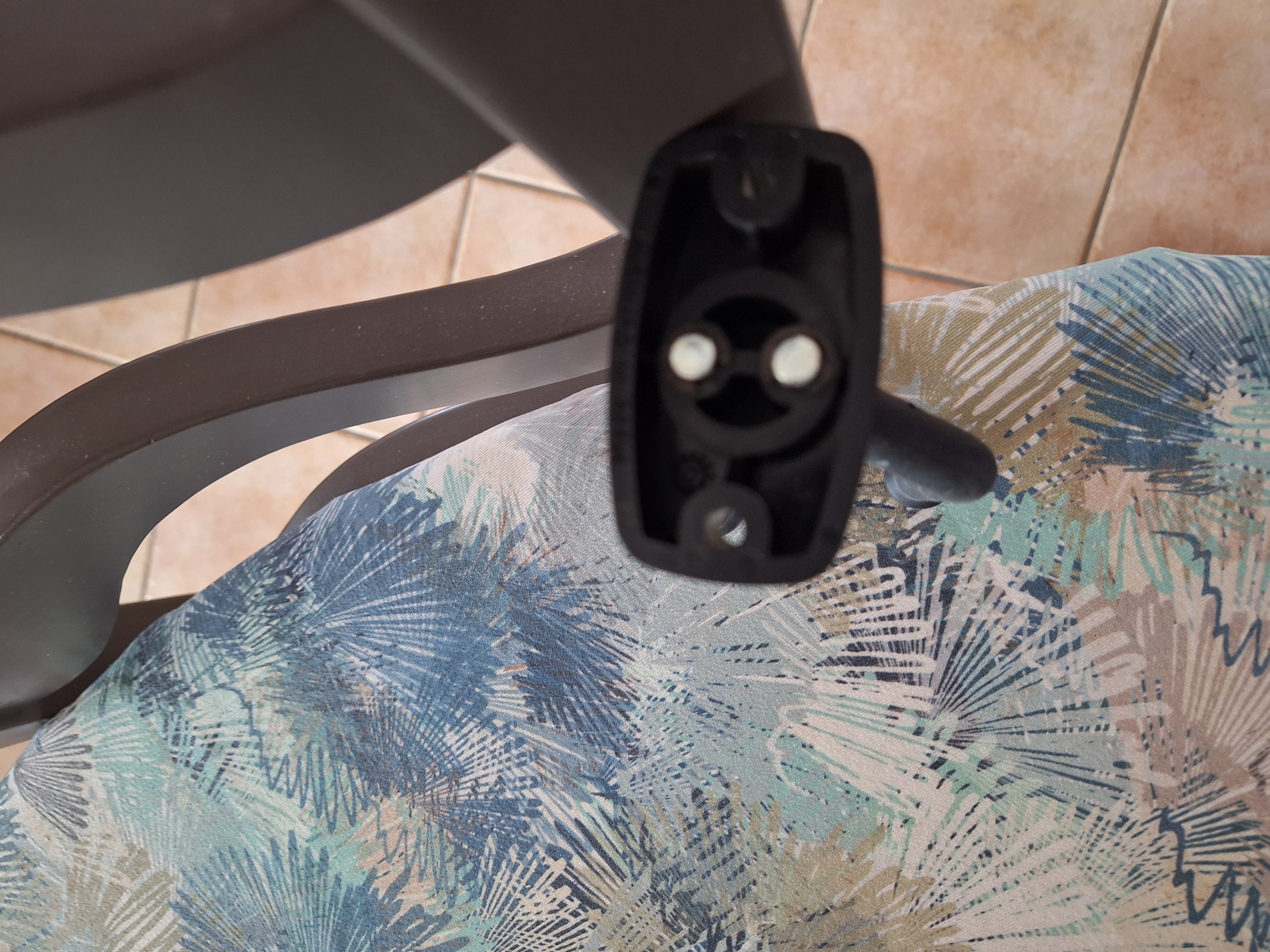 König & Meyer 16280 Guitar Wall Mount (31827)