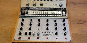 TR-606 AlienizeD mod version "Desktop"