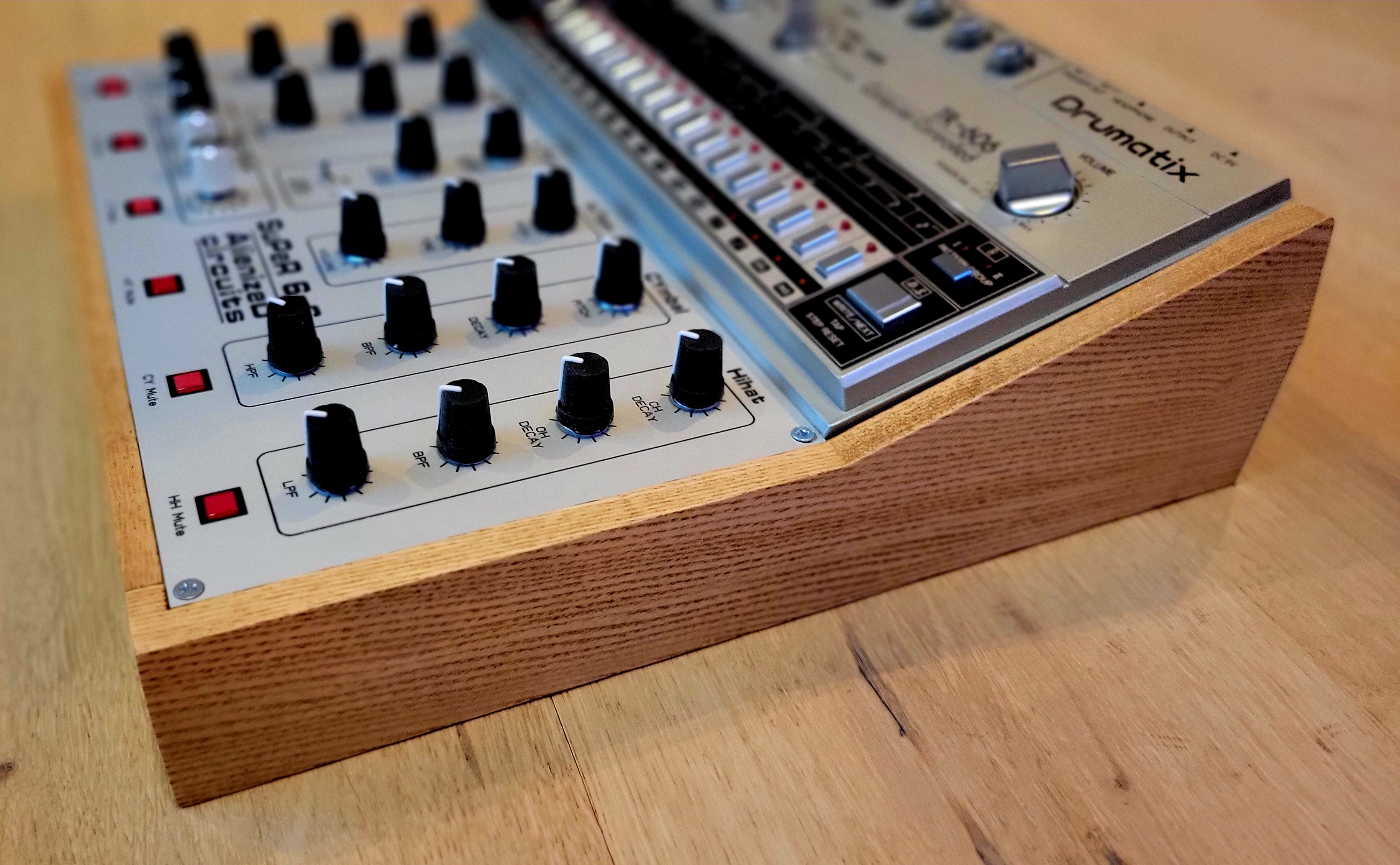 Roland TR-606 (61851)
