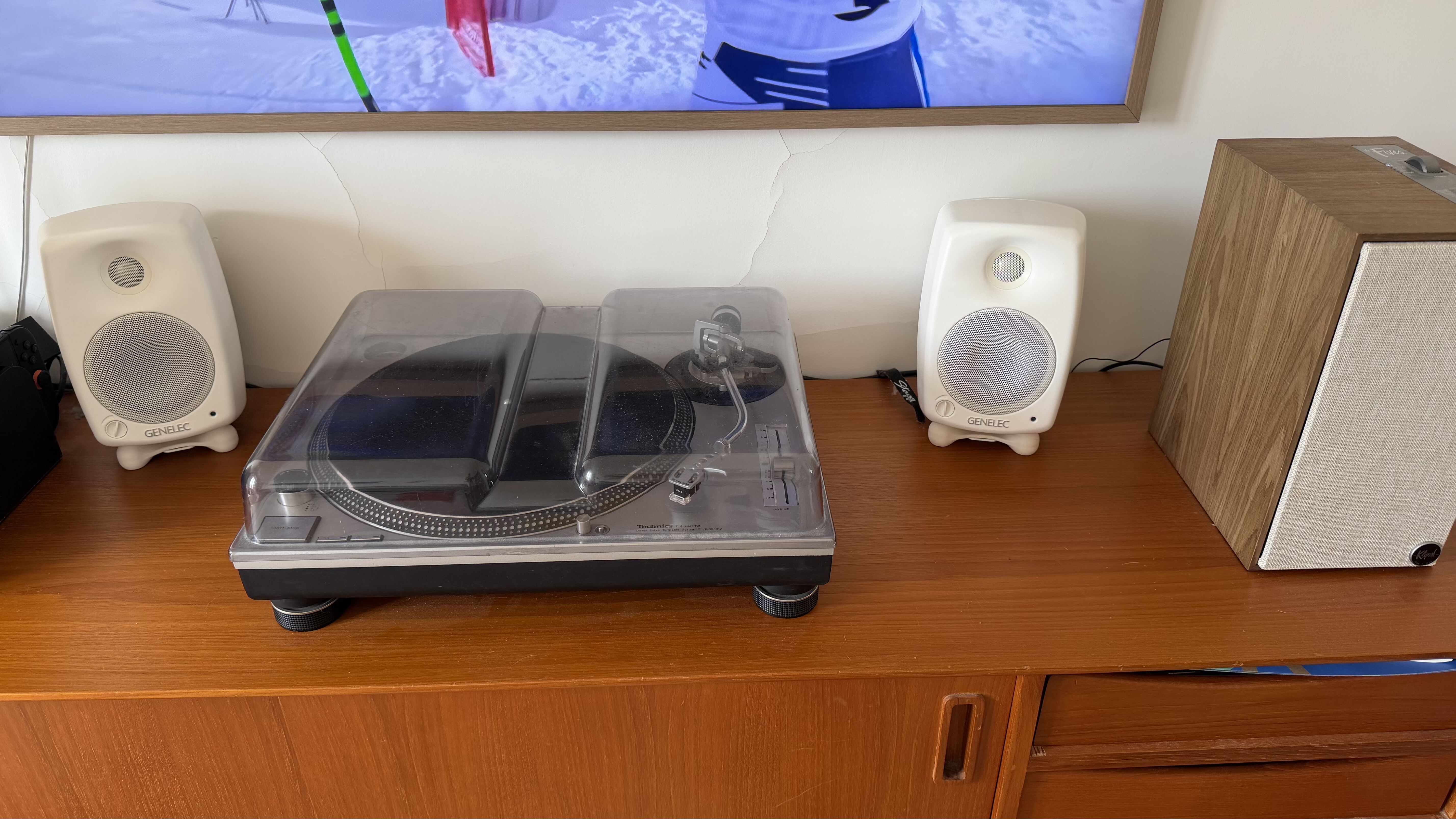 Genelec 8030C (white)