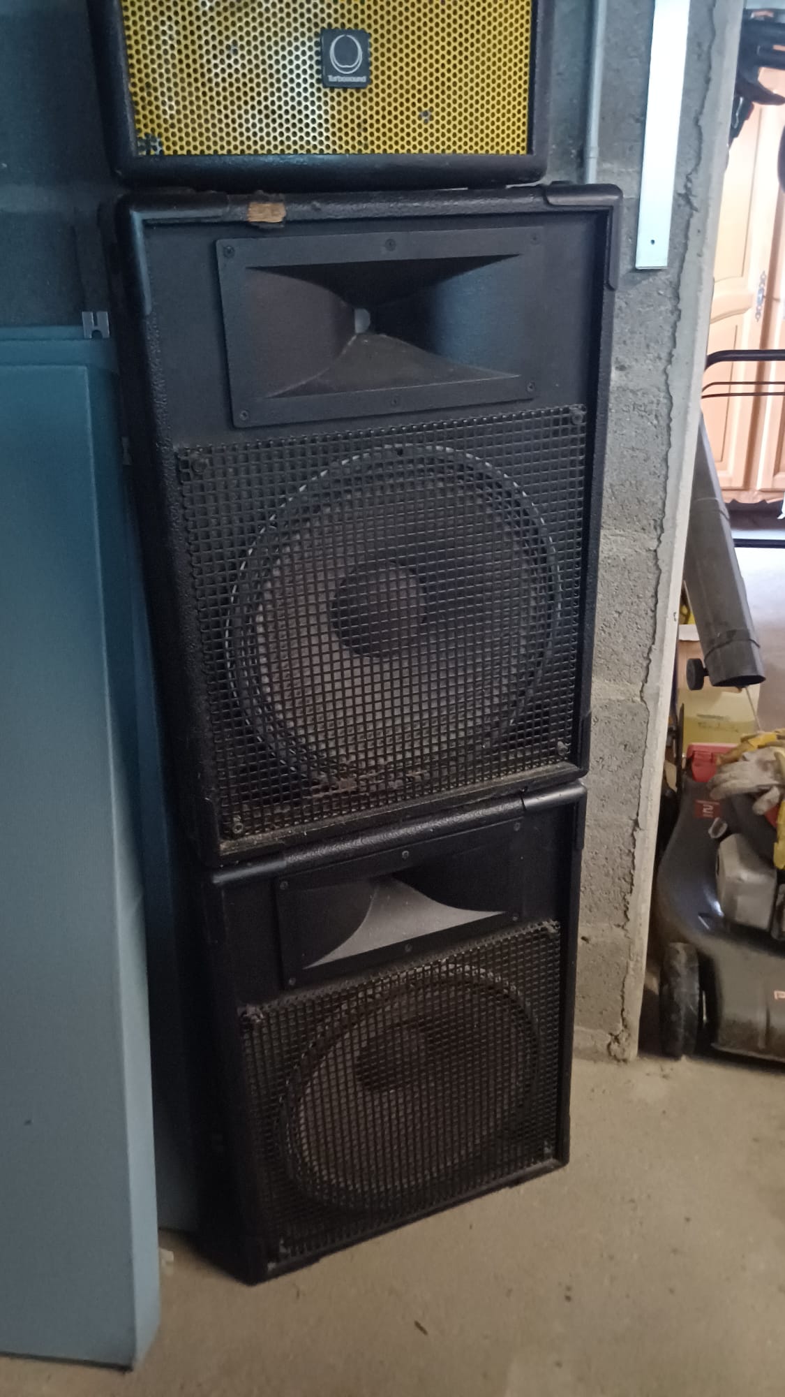 Retour de scène JBL MR 805