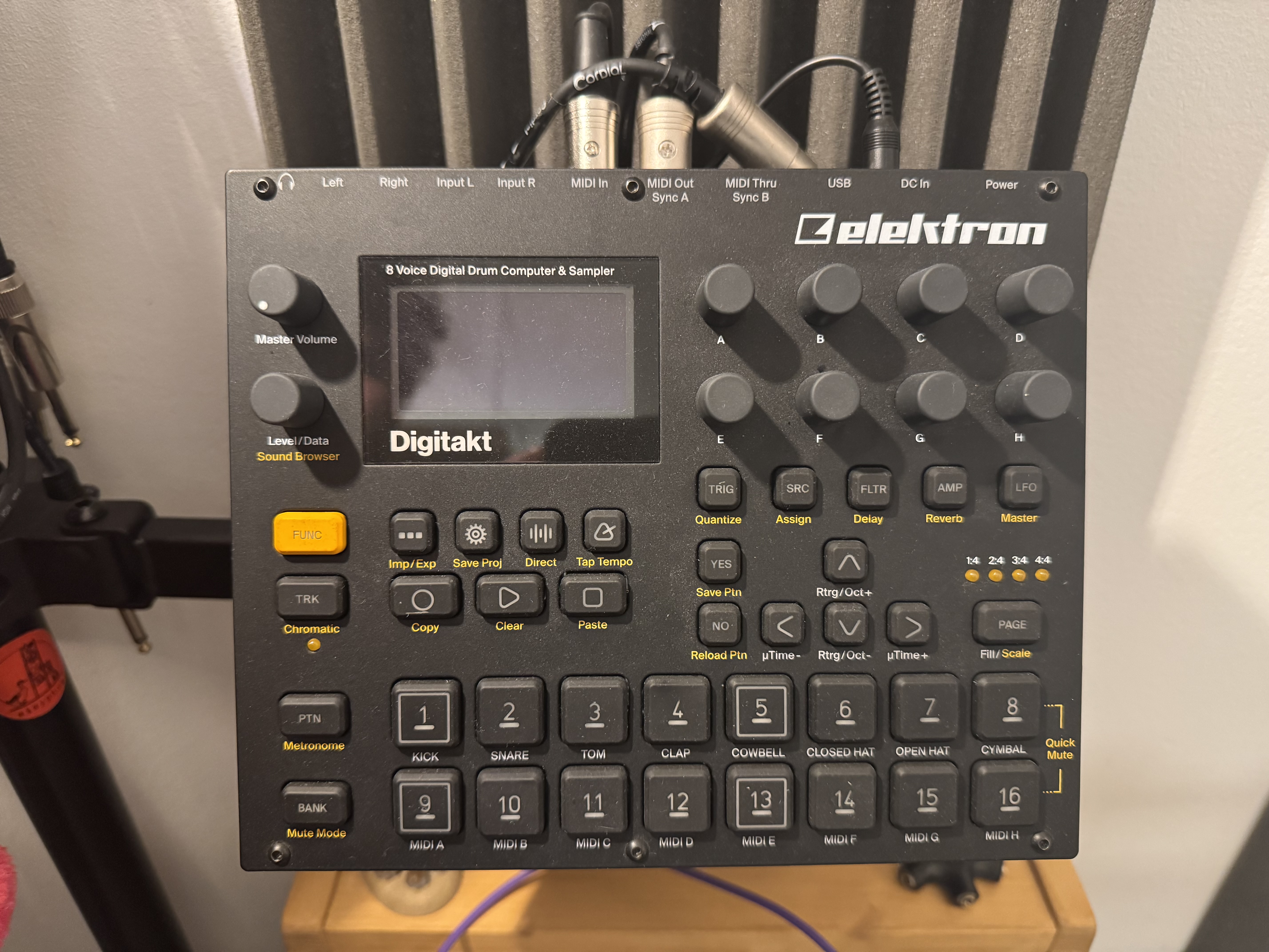 Vends Elektron Digitakt + case