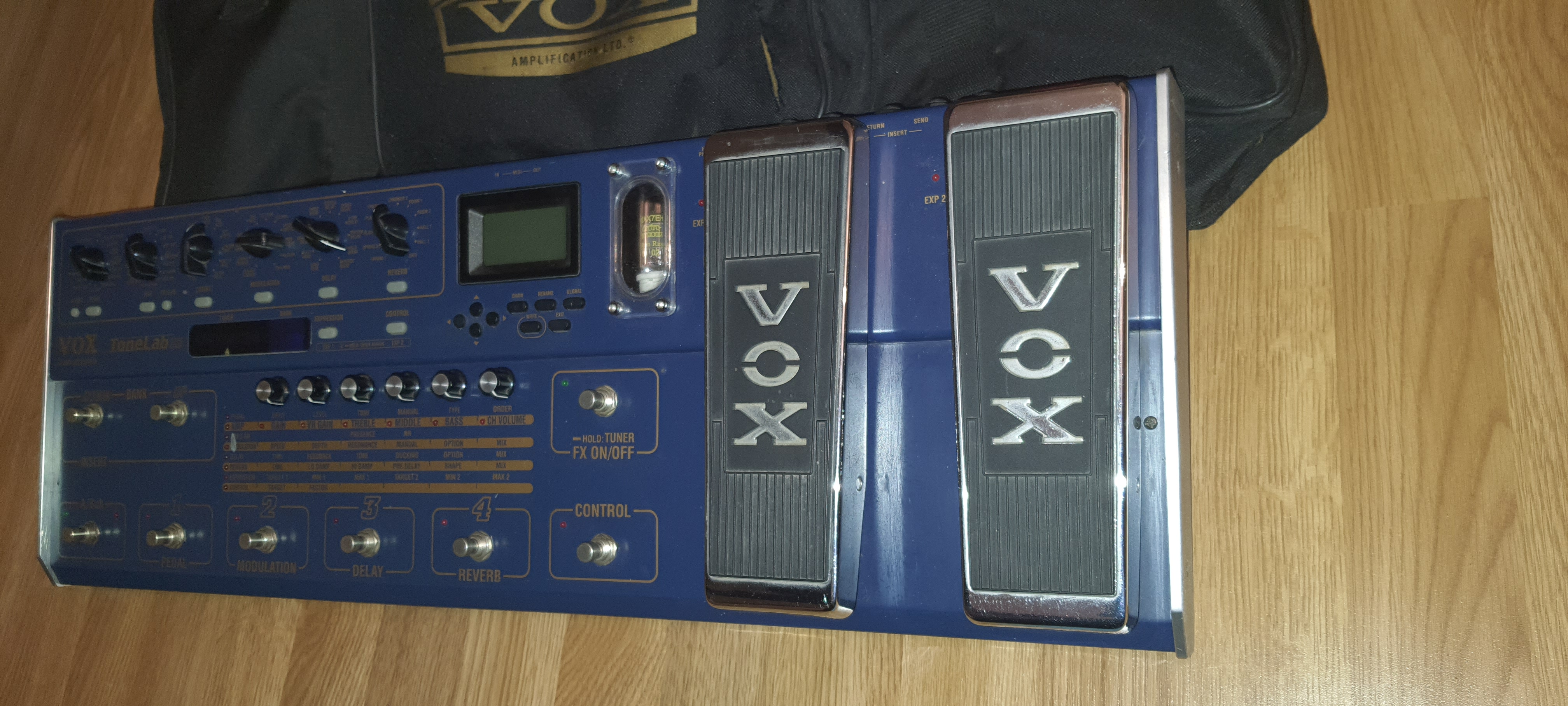 Pédalier lampe VOX TONELAB SE 