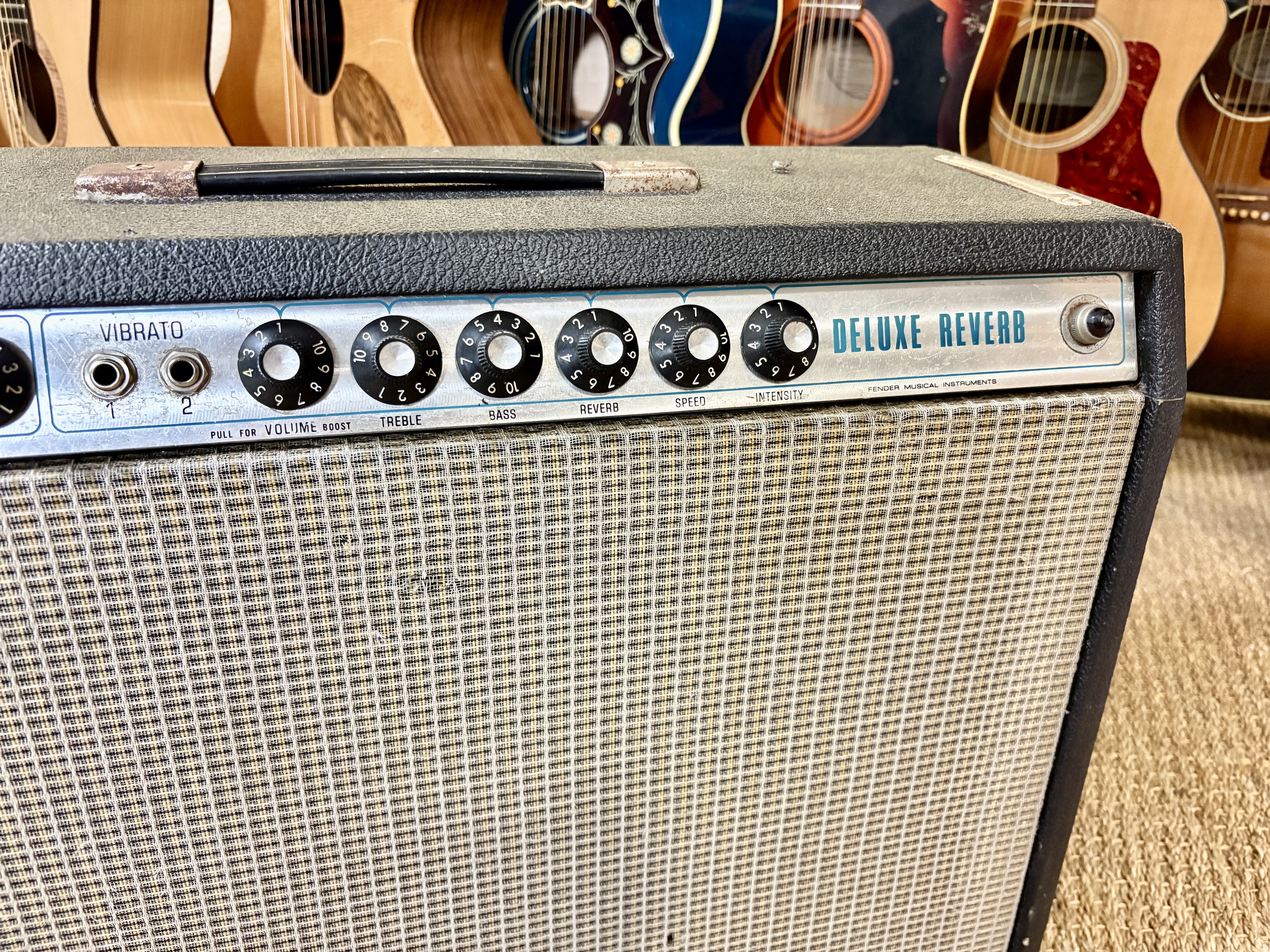 Fender Deluxe Reverb "Silverface" [1968-1982] (32895)