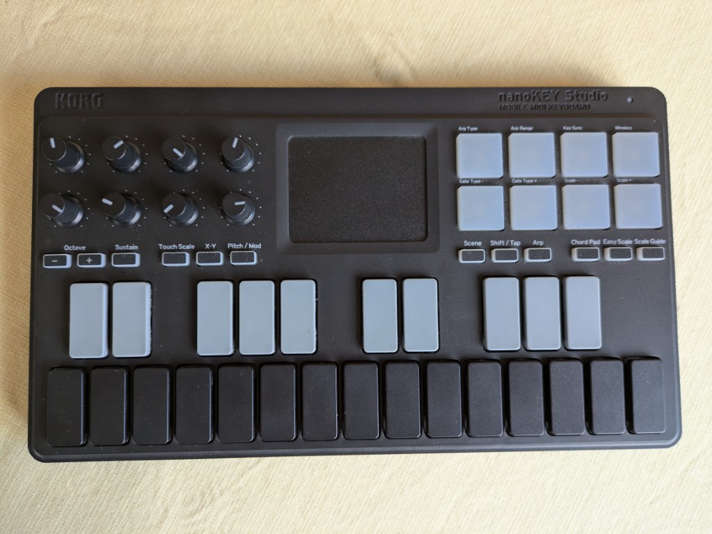 Vends Korg nanoKEY Studio