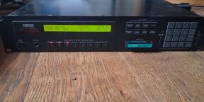 Vends Yamaha TX802