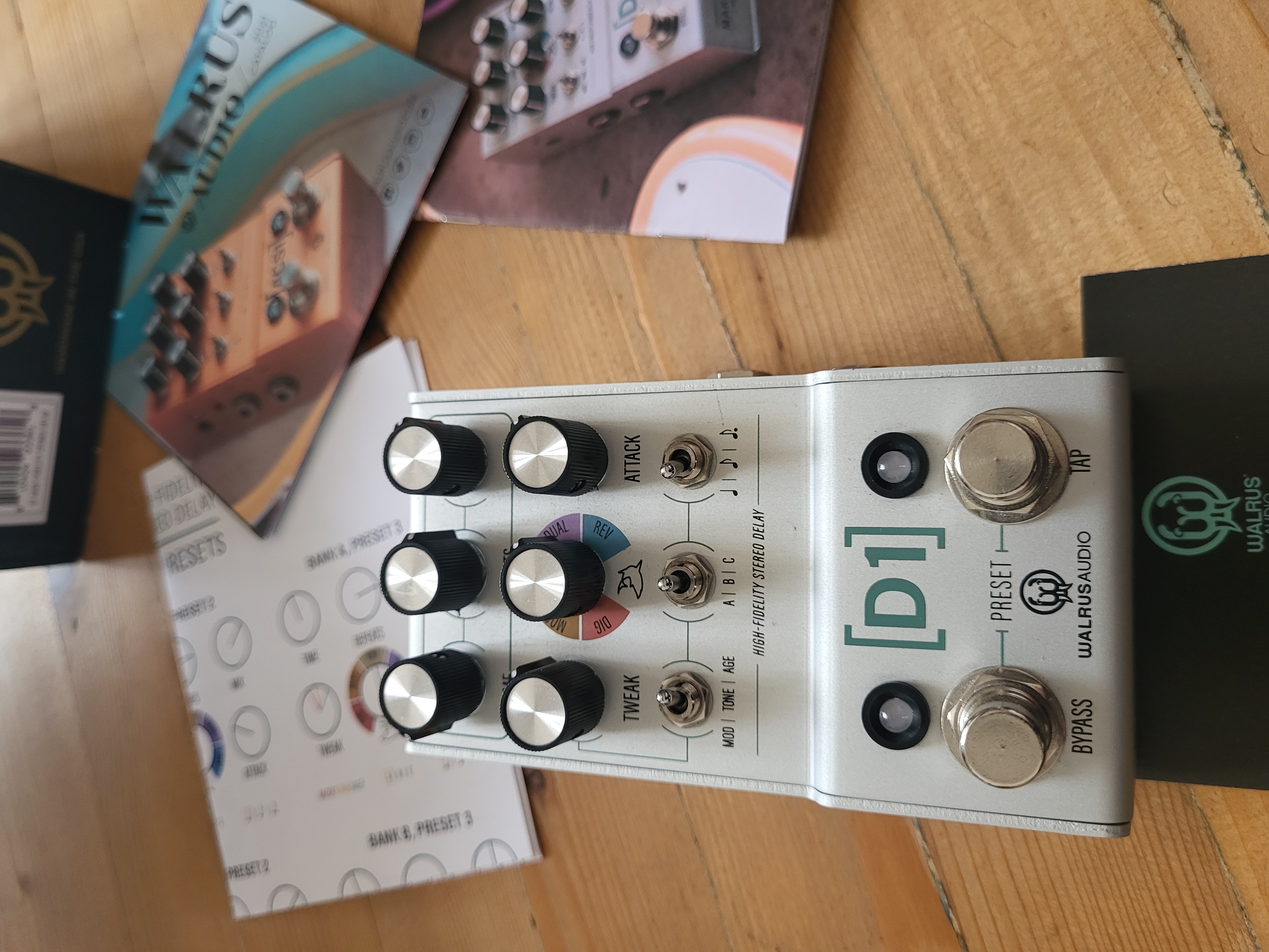 Walrus audio delay stereo D1v2