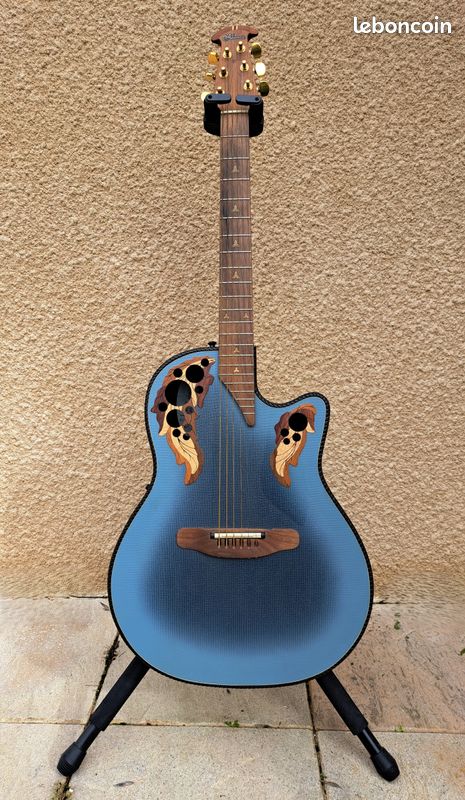 Adamas Ovation Blue Cutaway Modèle 1581