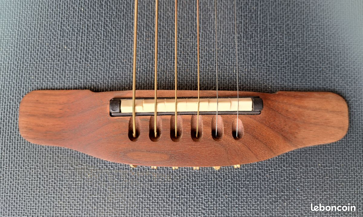 ADAMAS OVATION BLUE CUTWAY 1581 11
