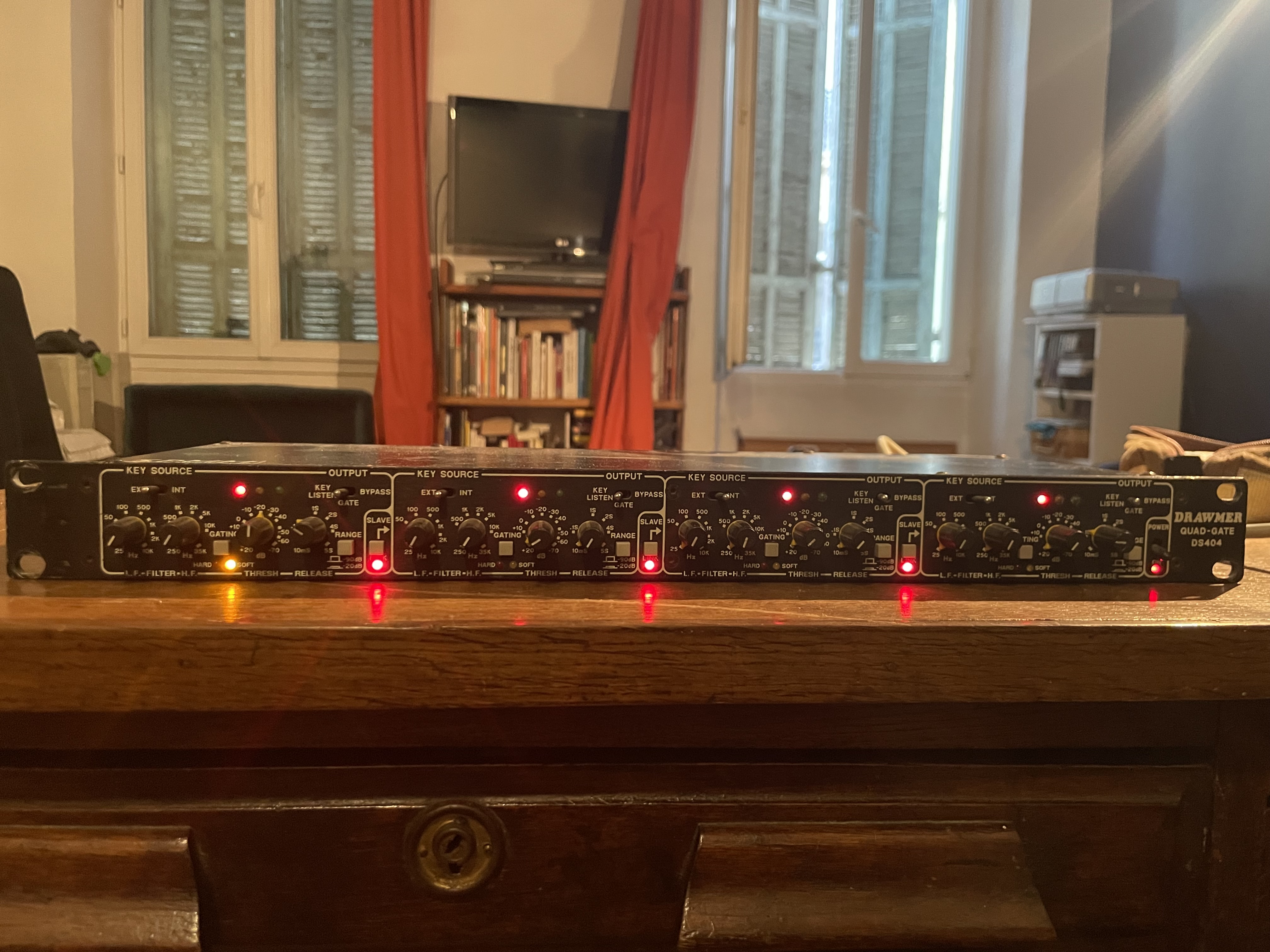 Vends Quadruple gate Drawmer DS404