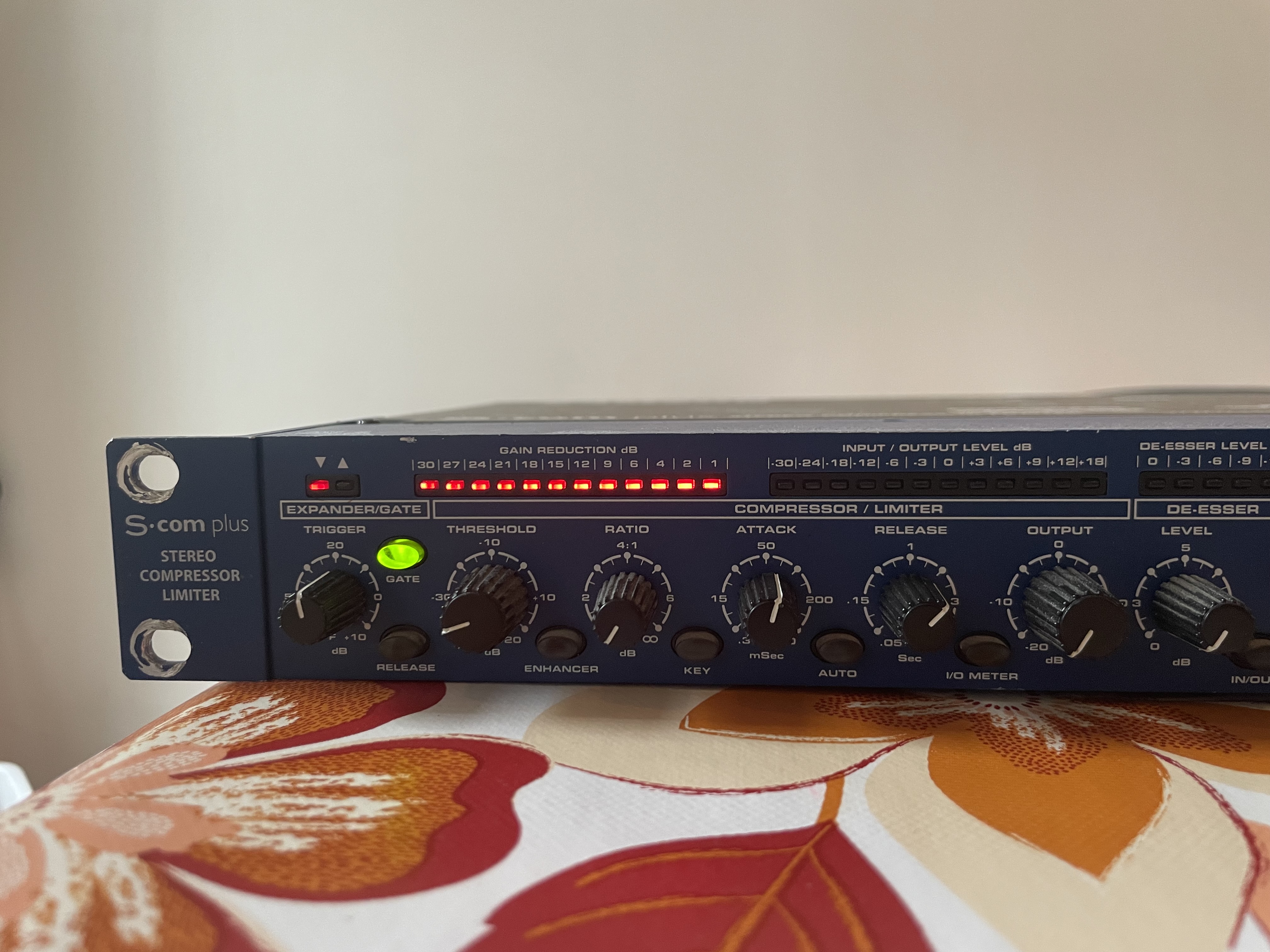Samson Technologies S-Com Plus (558)