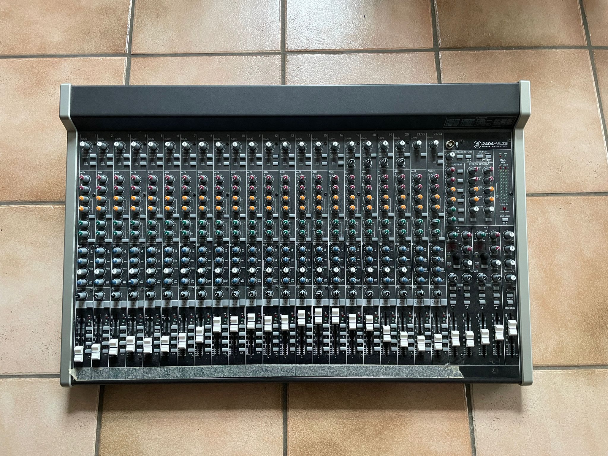 2404 VLZ3 en très bonne état