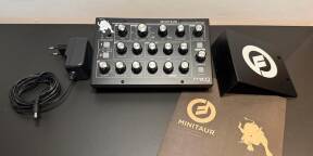 Synthétiseur de basse analogique Minitaur