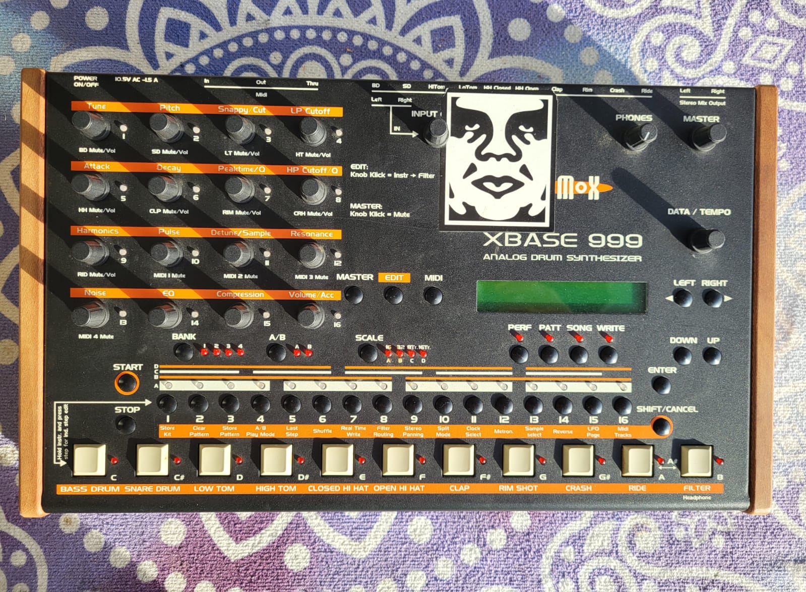 Vends Jomox 999 en très bon état / Analog Drum Synthesizer