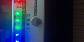 Dapper mini ou un multi-effets dans la poche d'un jeans