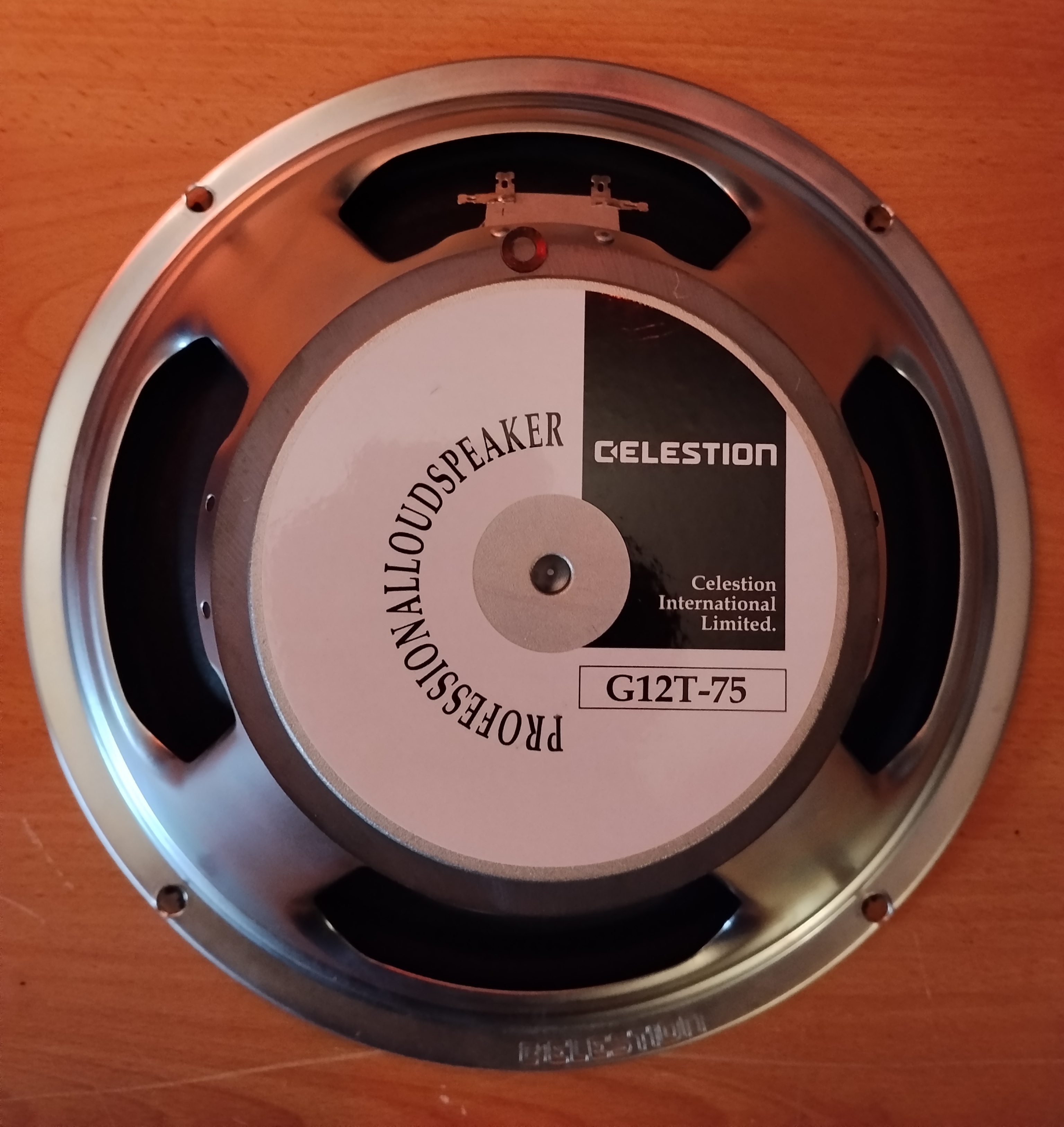 HP celestion G12-T75