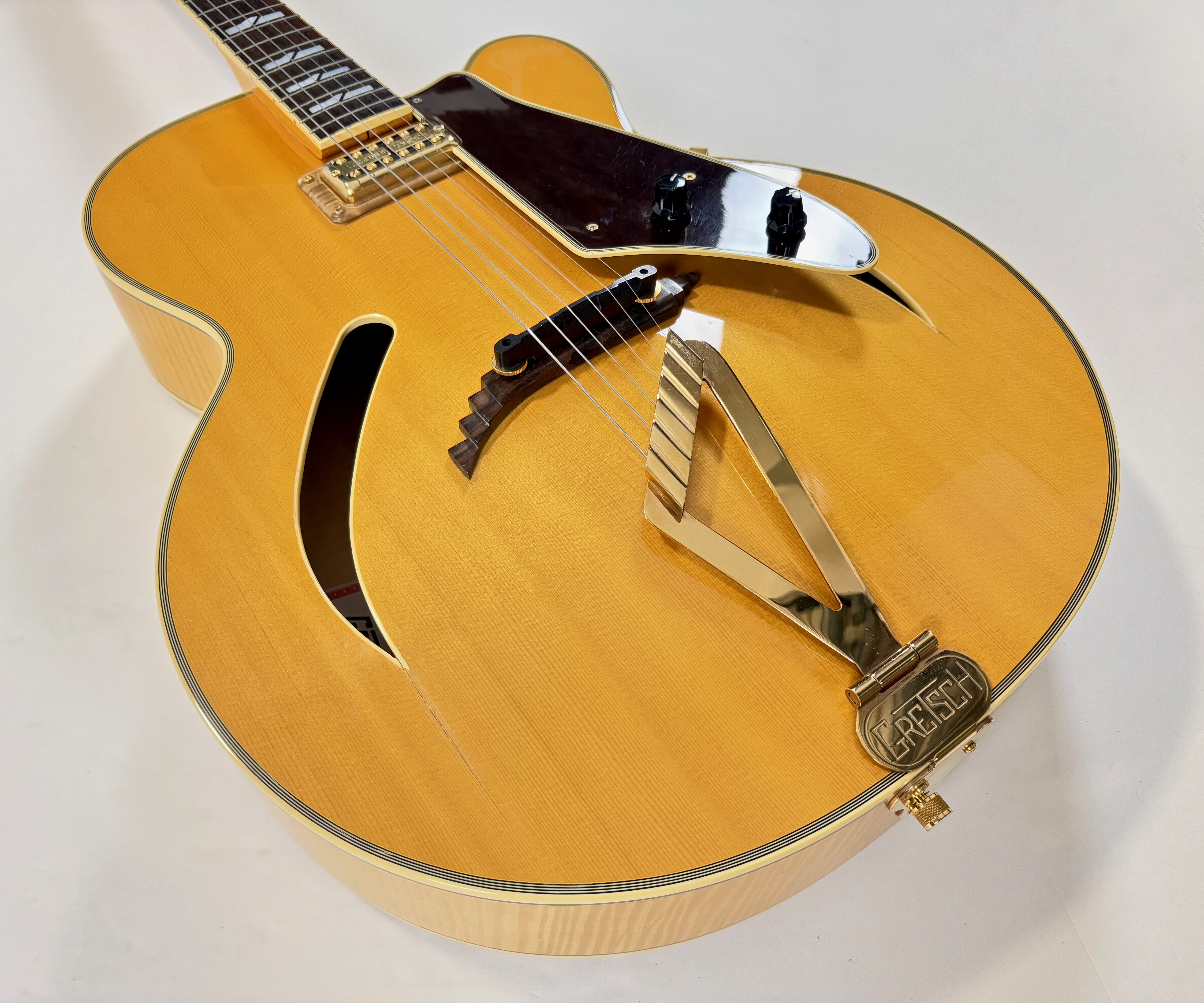 Gretsch G6040MCSS Synchromatic Cutaway Archtop (18355)