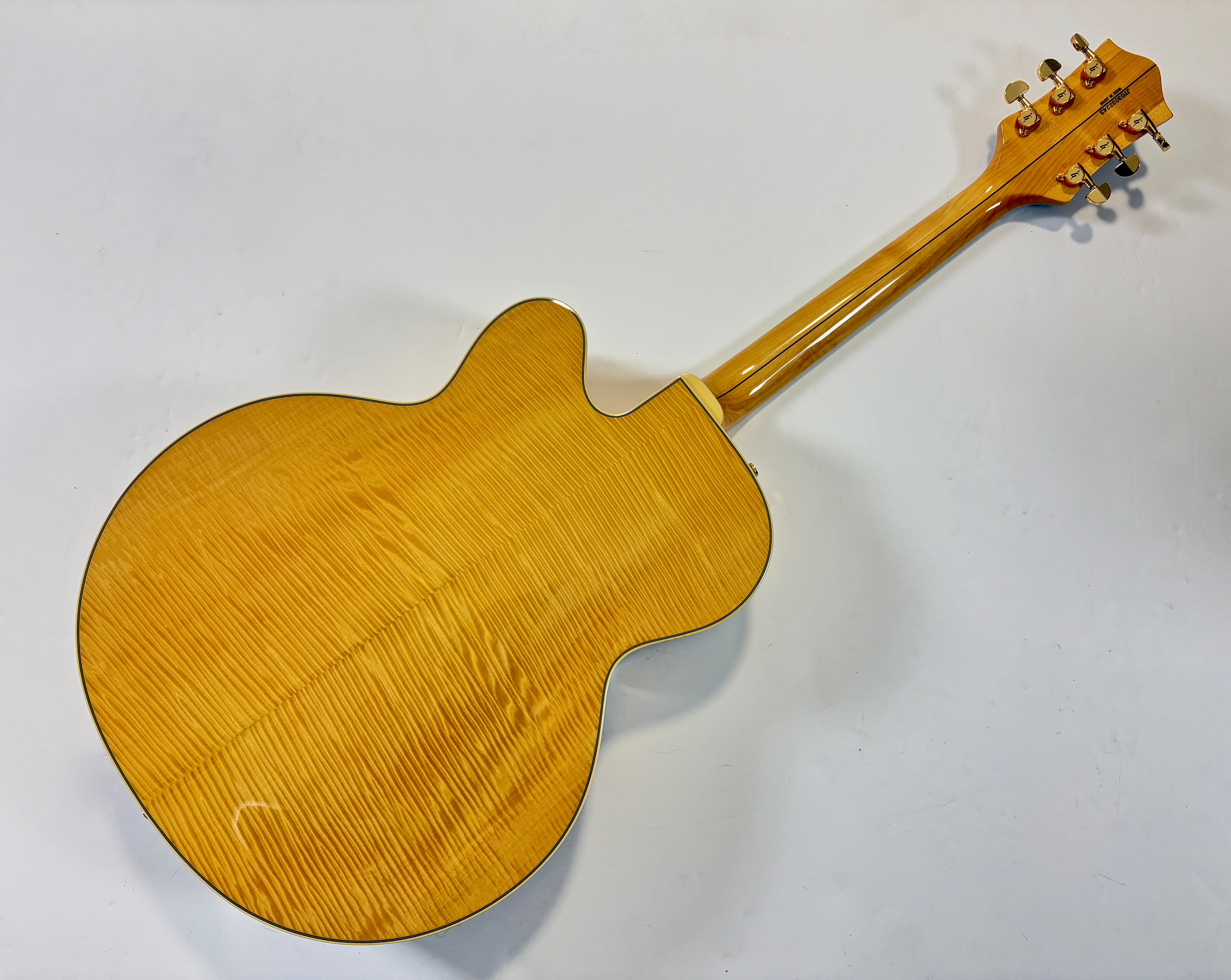 Gretsch G6040MCSS Synchromatic Cutaway Archtop (99148)