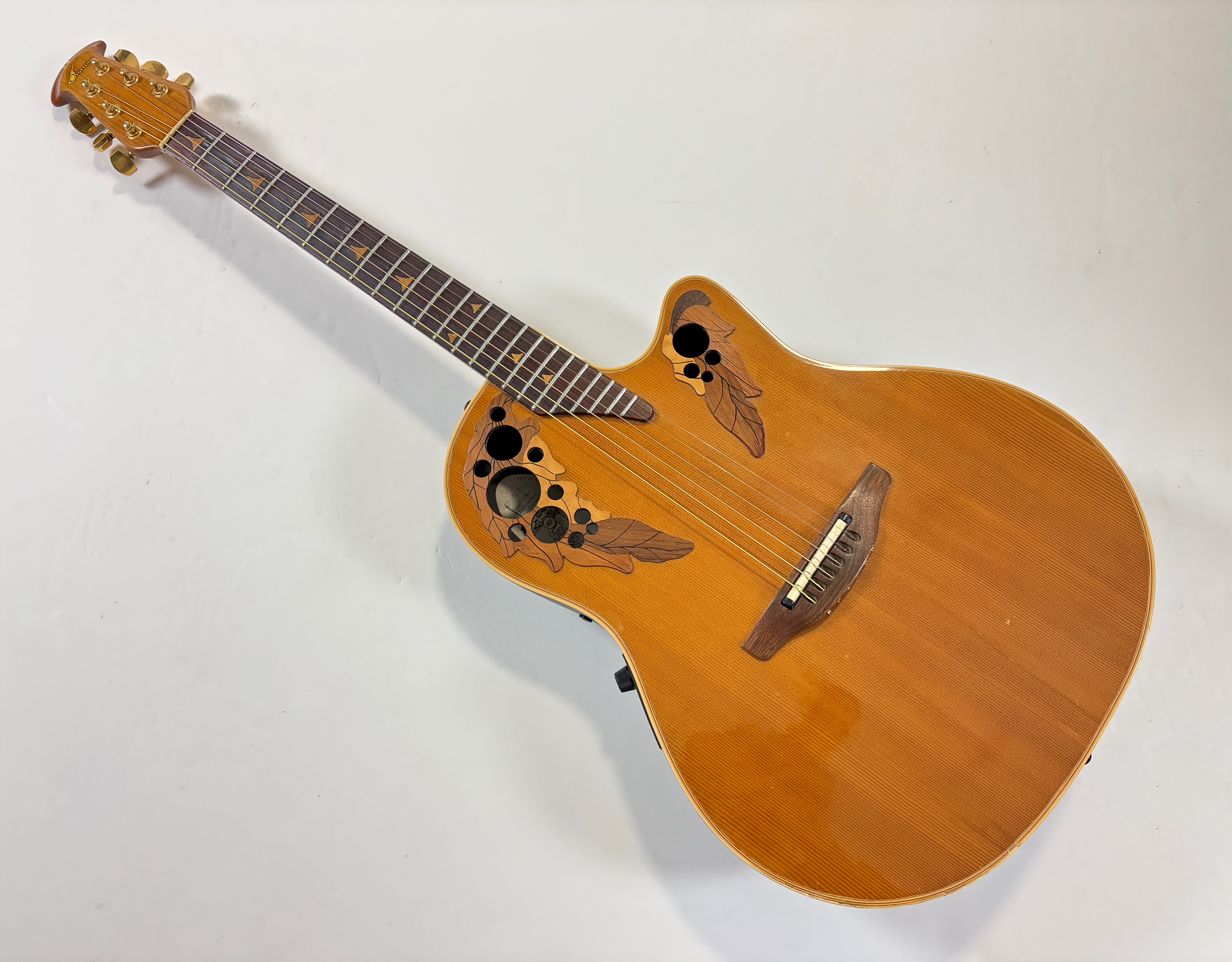 Ovation Elite 1868 (10673)