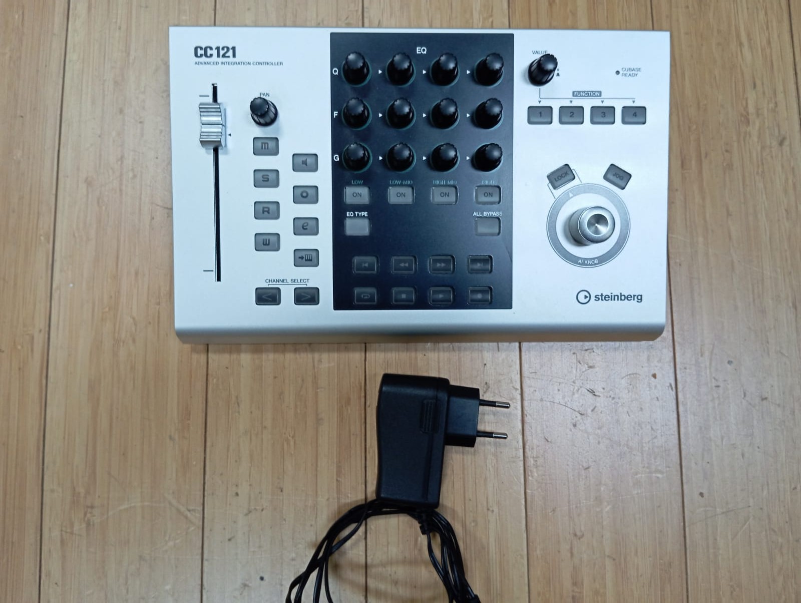 Vends Steinberg CC121