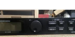 Vends Alesis QSR + carte Vintage Synthé + Alim neuve