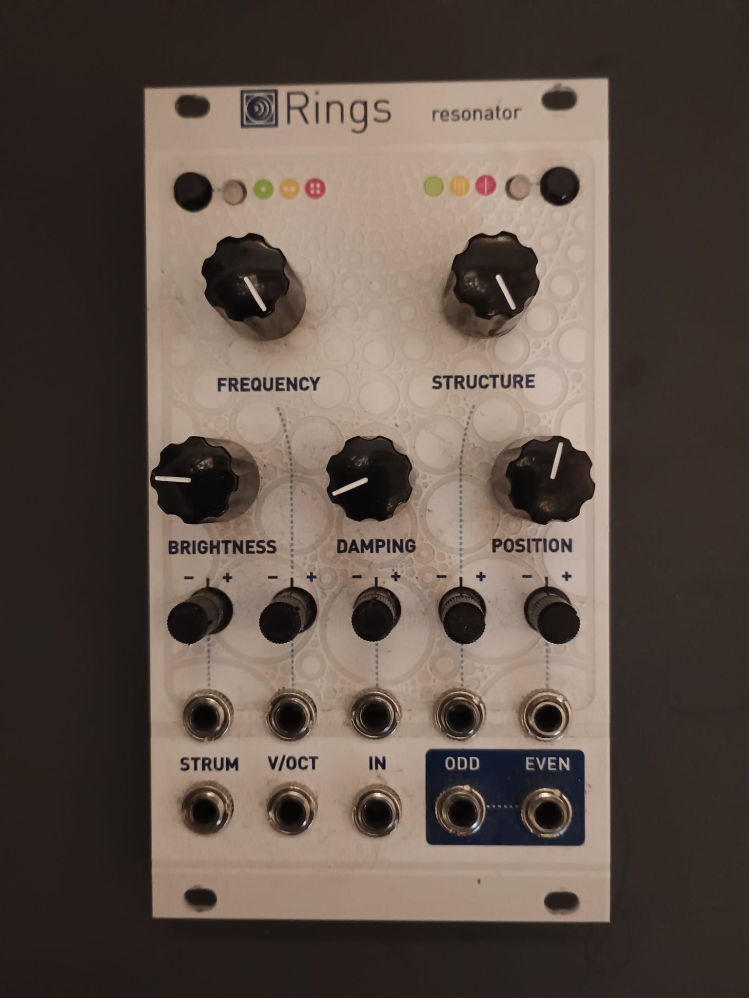 Vends Mutable Instruments Rings (clone)