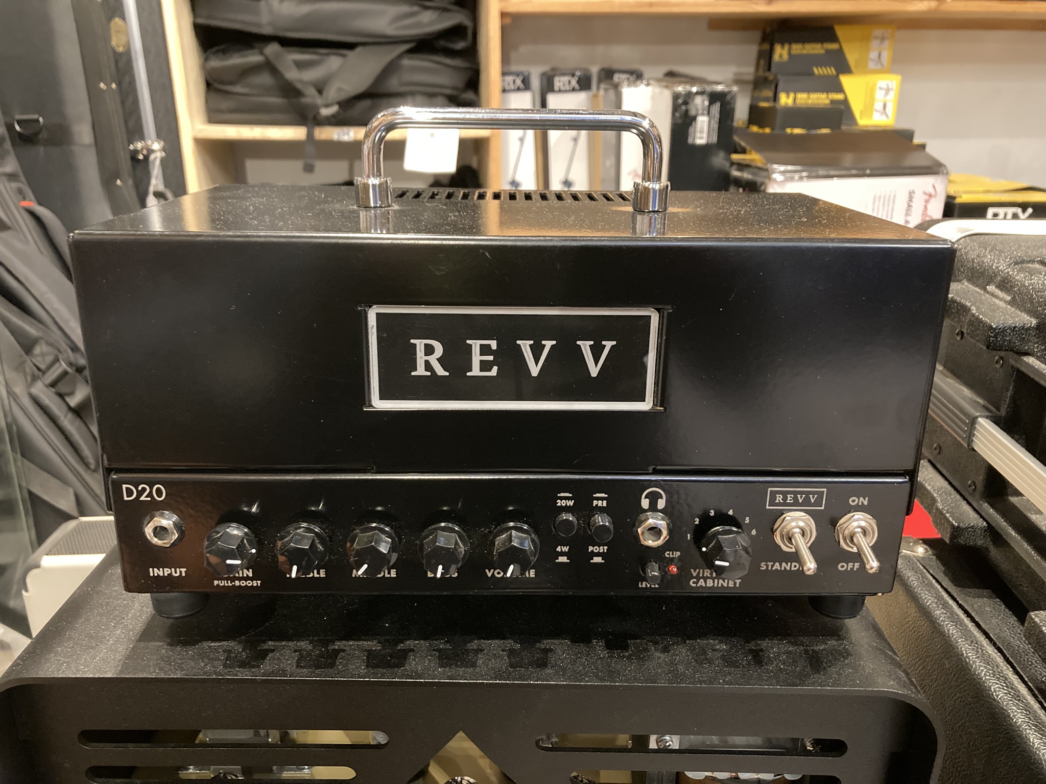 REVV - D20
