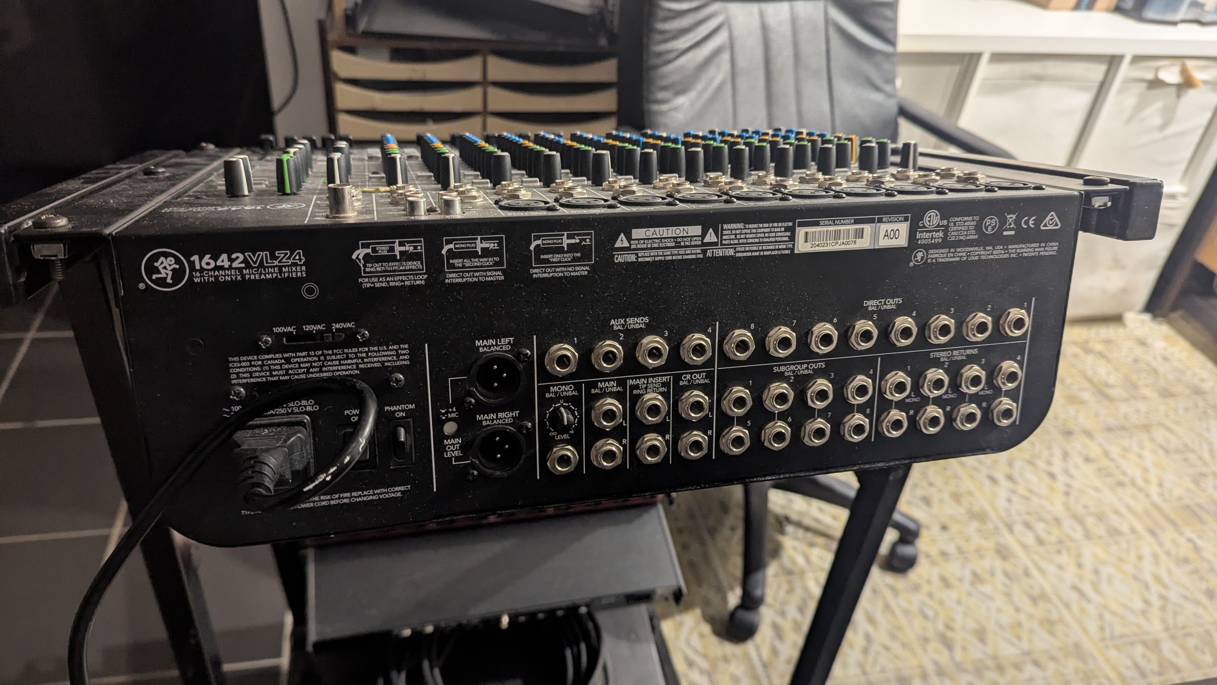 Mackie 1642VLZ4 (89690)