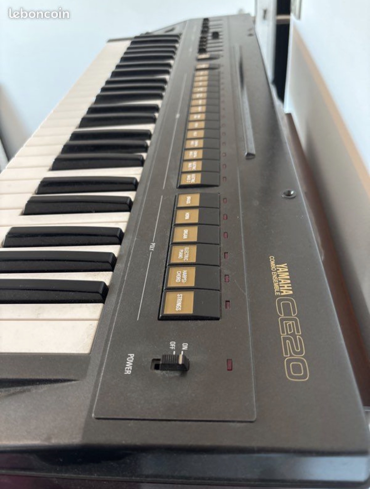 Yamaha synthétiseur piano CE20 