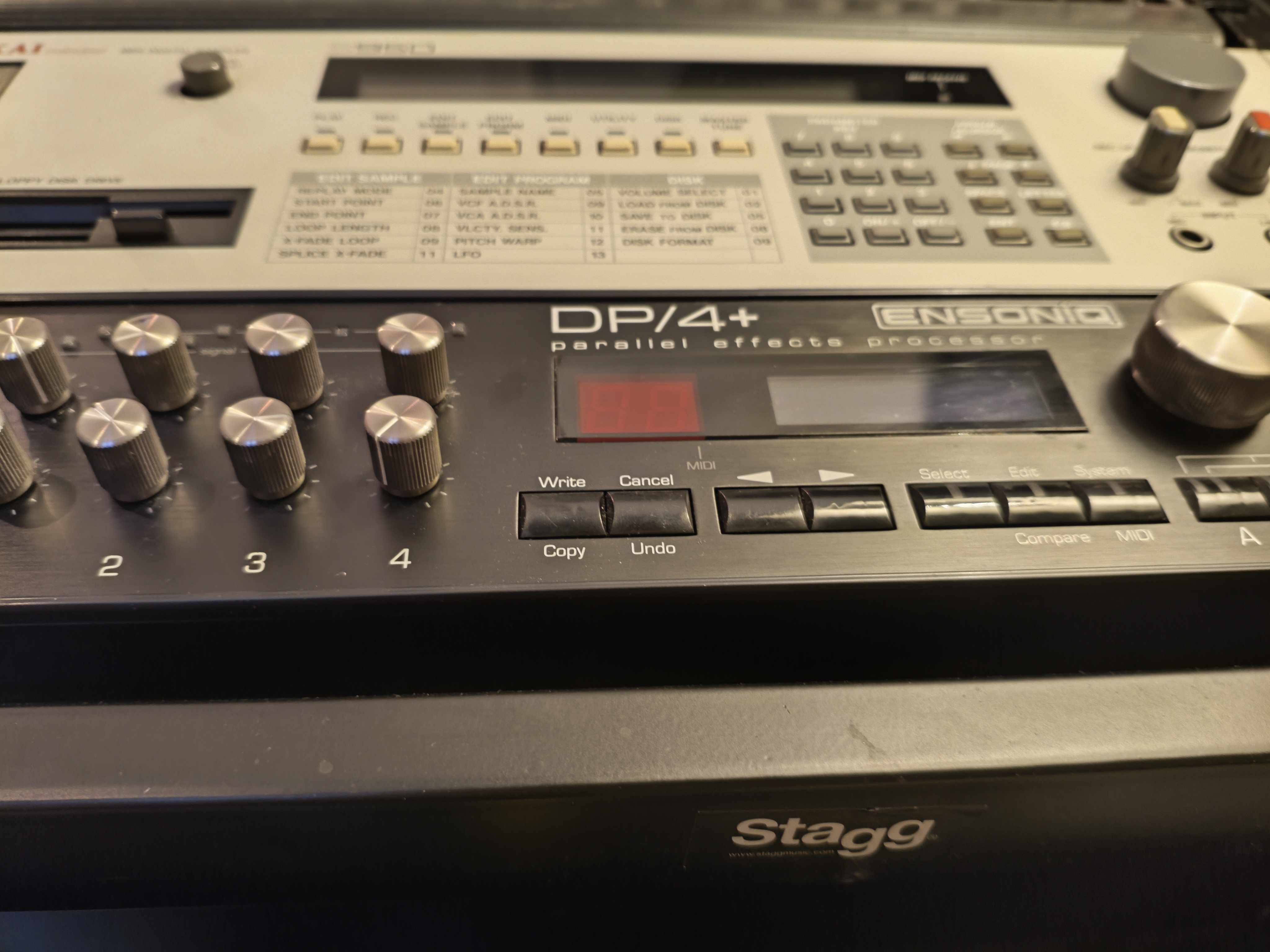 Ensoniq DP4+ (15462)