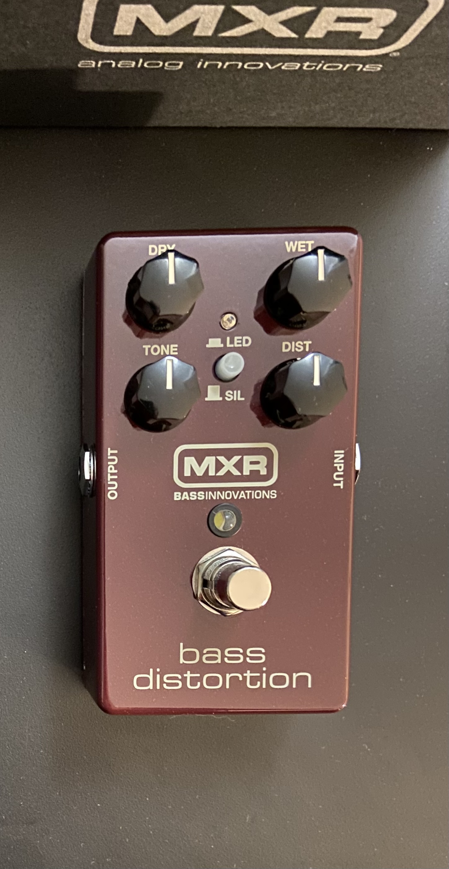 MXR Bass Distortion M85 (État Neuf)