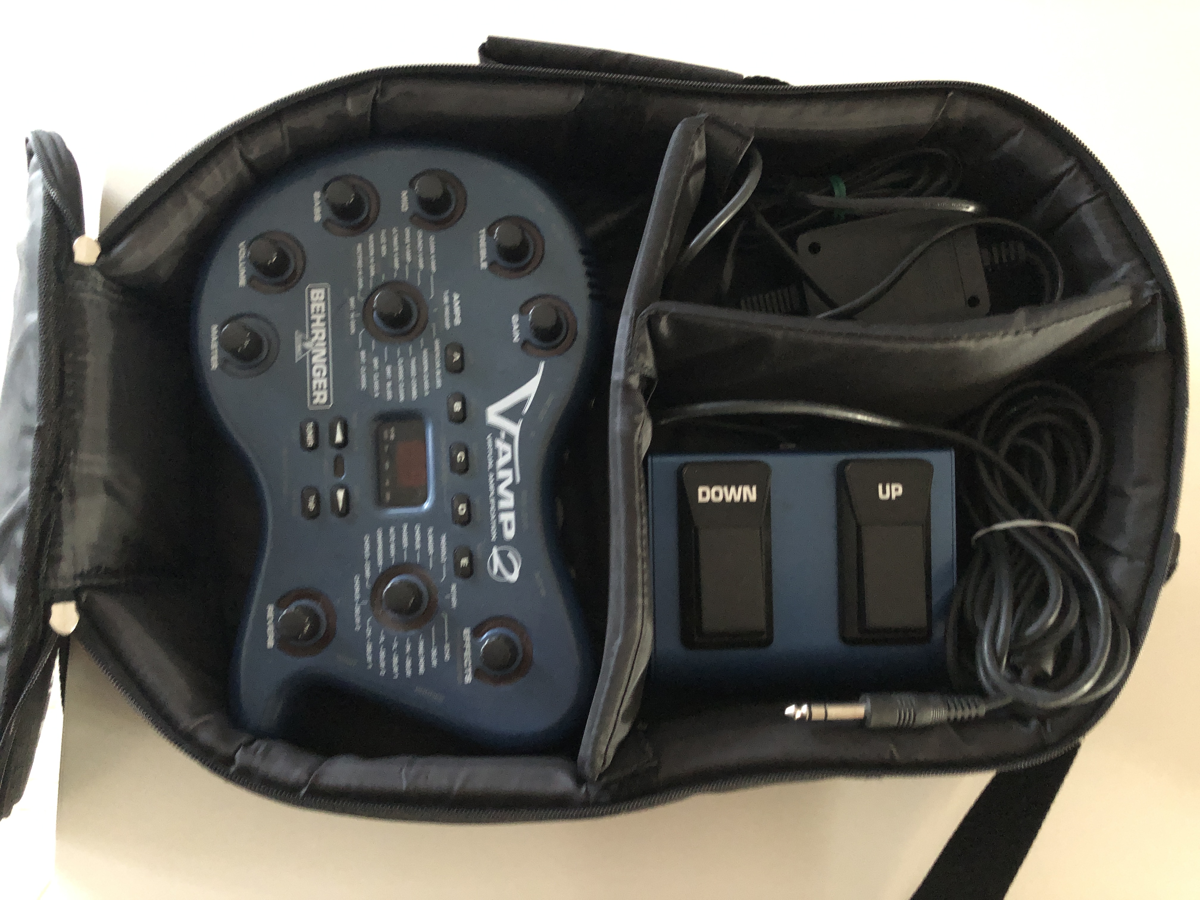 Behringer V-Amp 2 (34378)