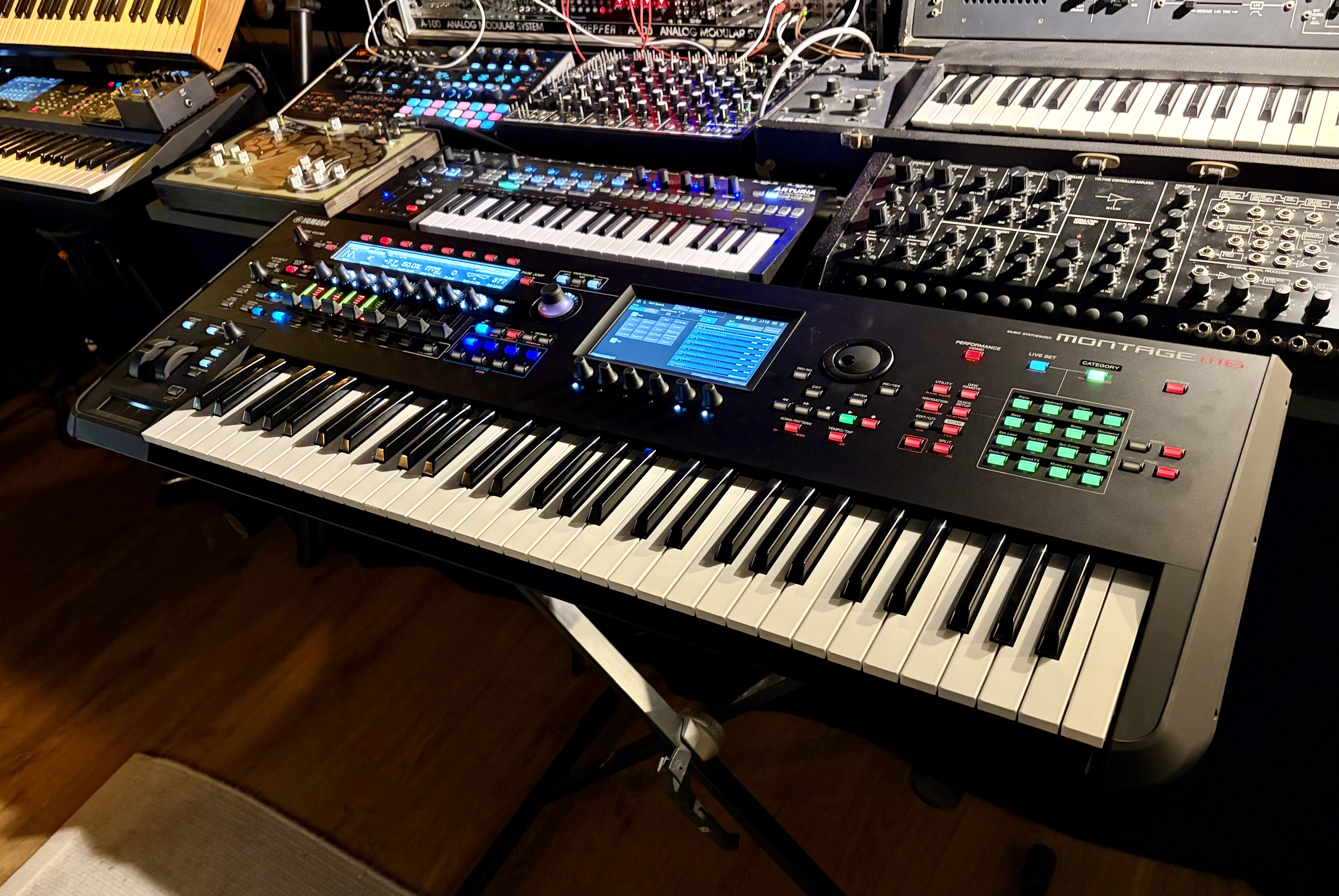 Vd Yamaha Montage M6