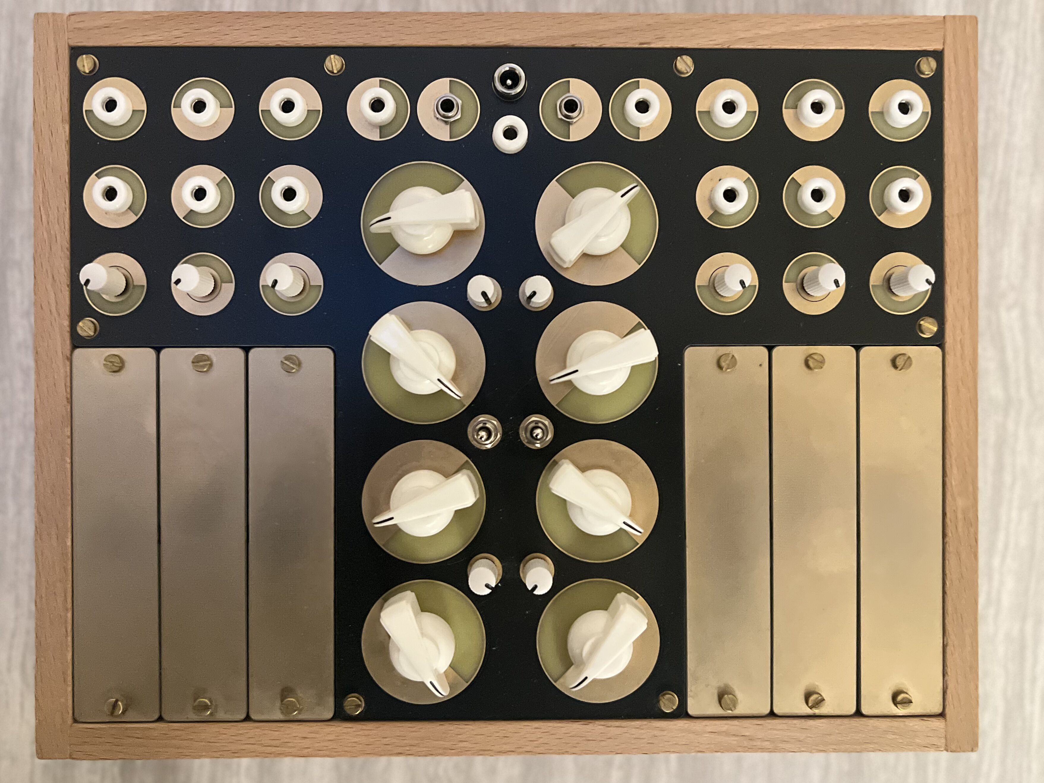 Touchdog de Tilde Instruments 