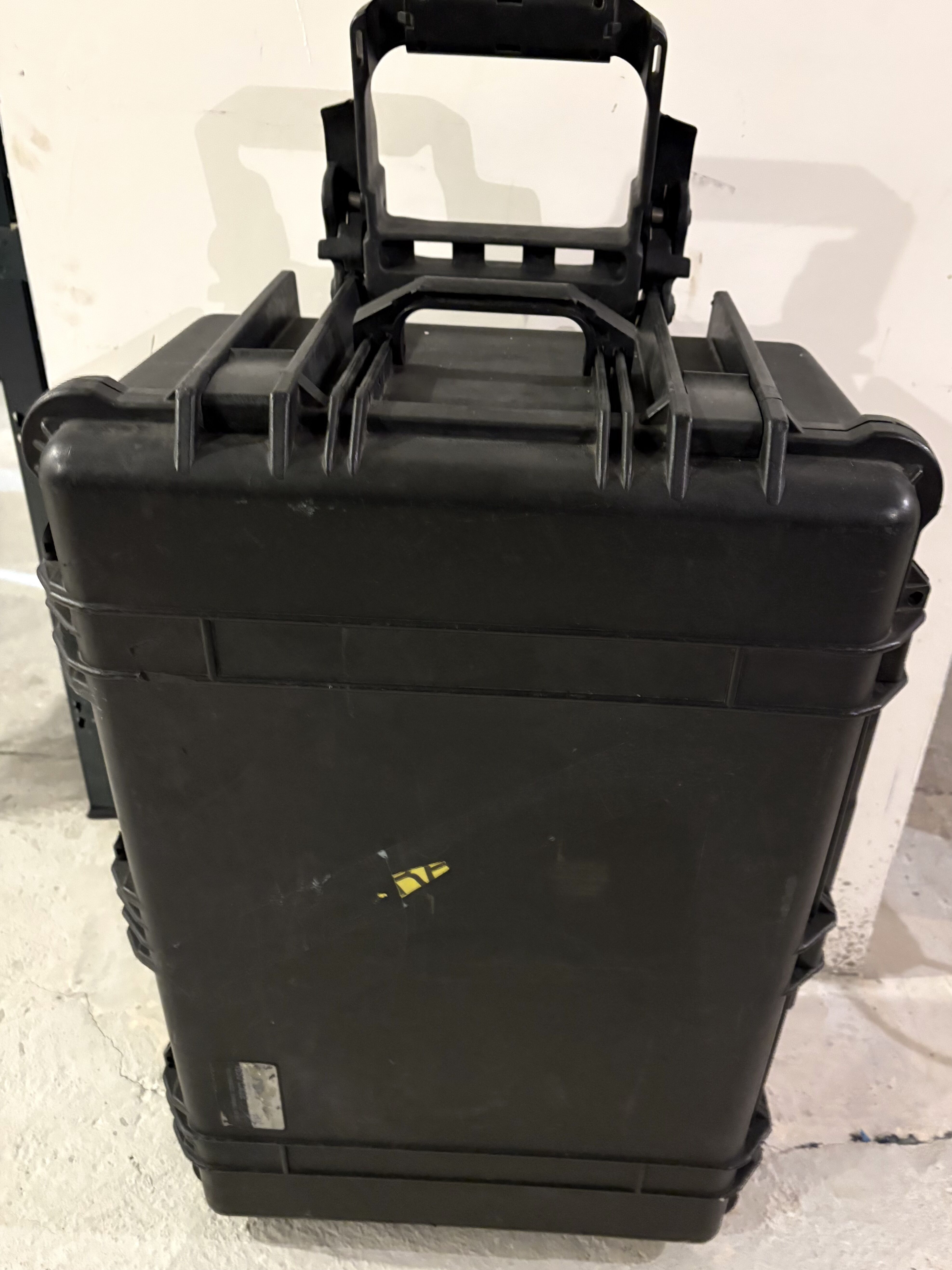 PELI 1650 "PROTECTOR" - en bon etat - Sans Mousses