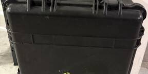 PELI 1650 "PROTECTOR" - en bon etat - Sans Mousses