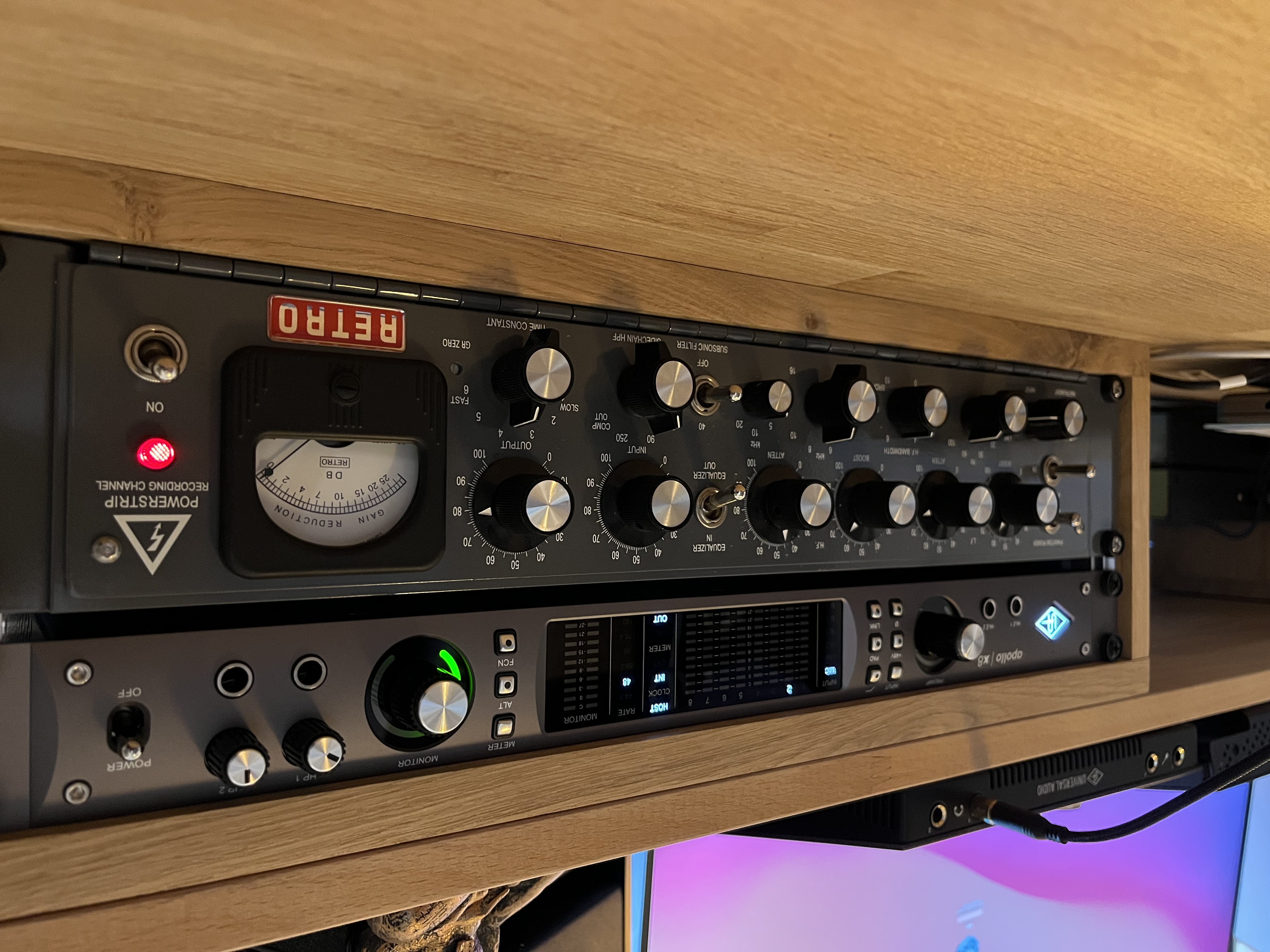 Retro Instruments PowerStrip (185)