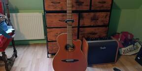 Superbe Yamaha APX6NA