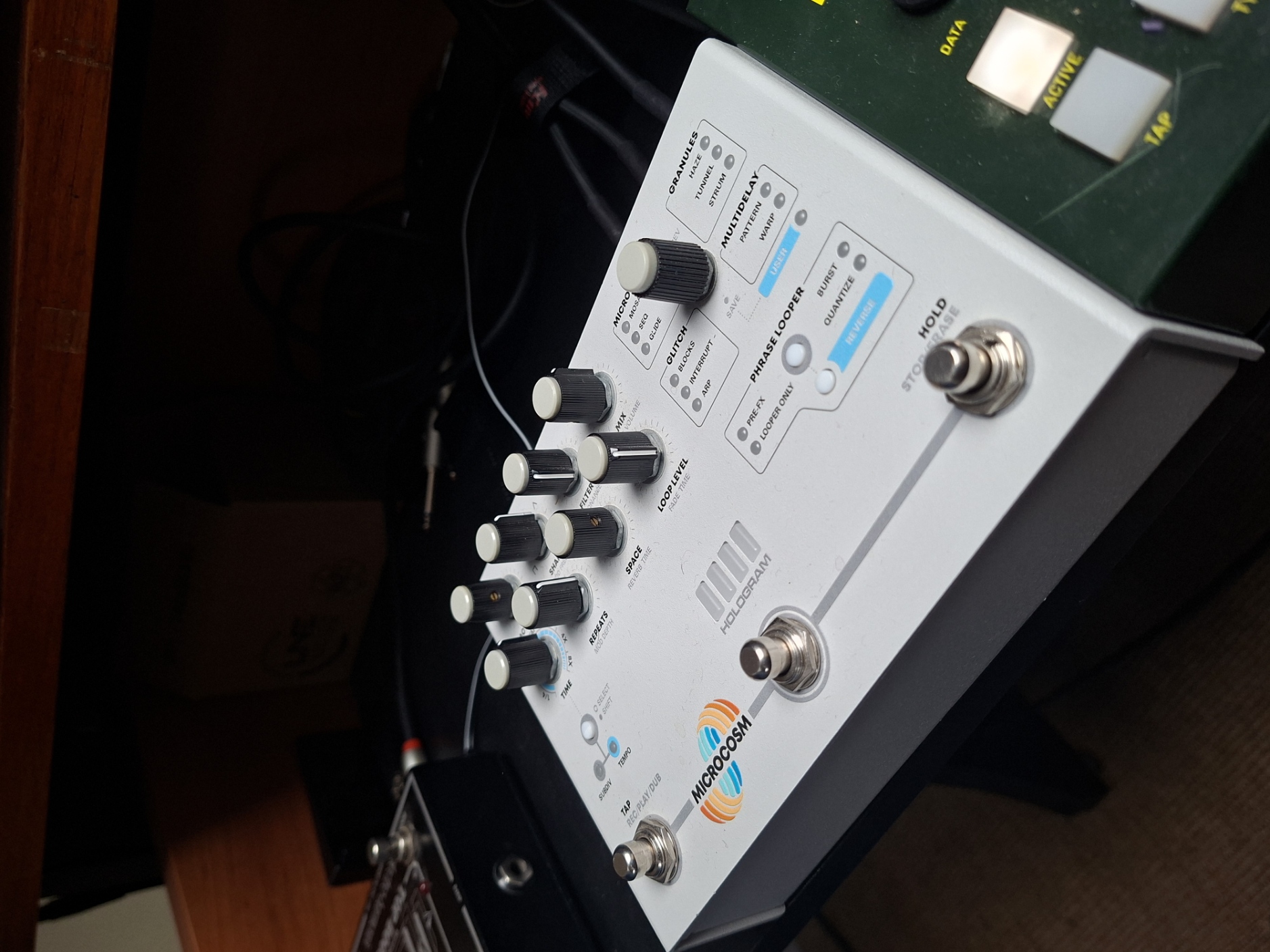 Microcosm Hologram comme neuf