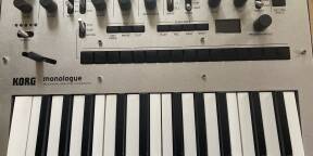 Vends Korg monologue Très bon état